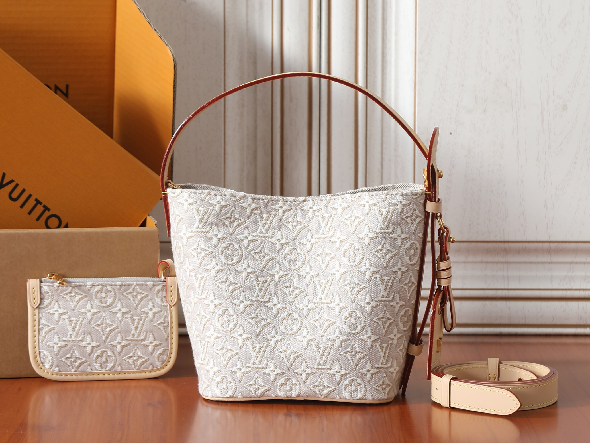 LV All in BB M2A377 16x18x12cm