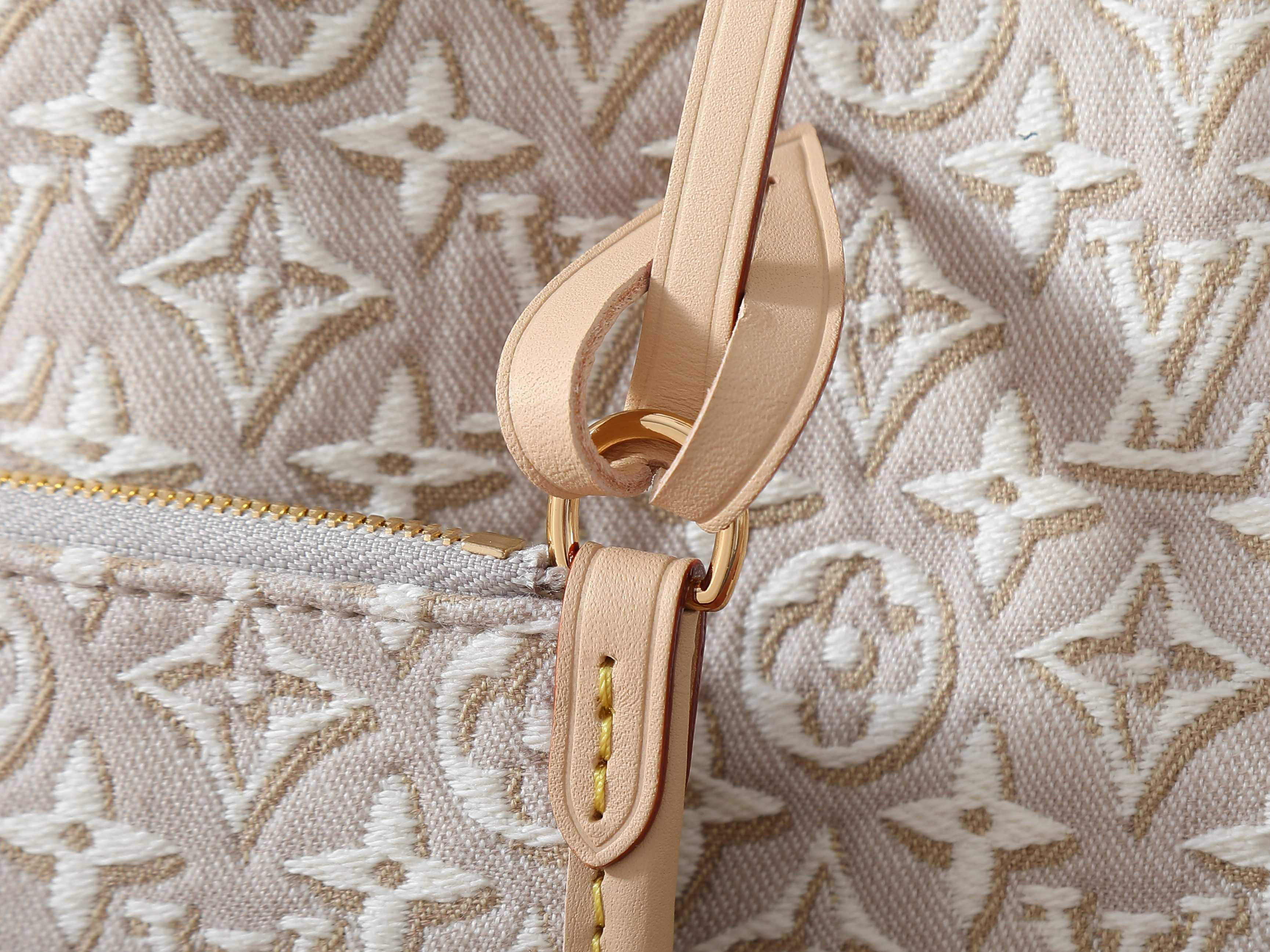 LV All in BB M2A377 16x18x12cm