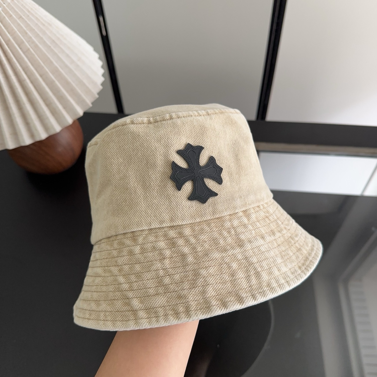 Ch**me He**ts bucket hat