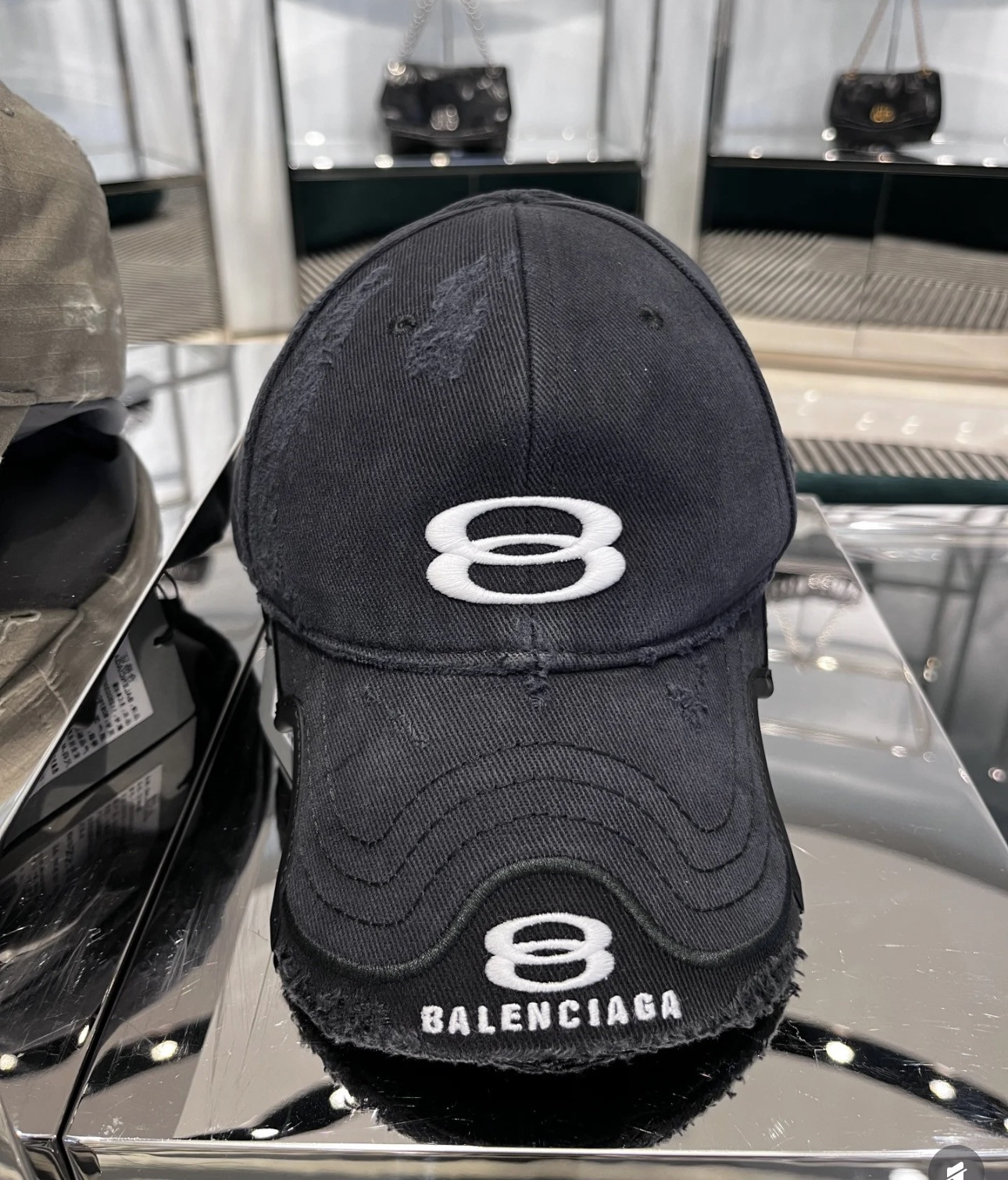 Ba*len*cia*ga baseball cap