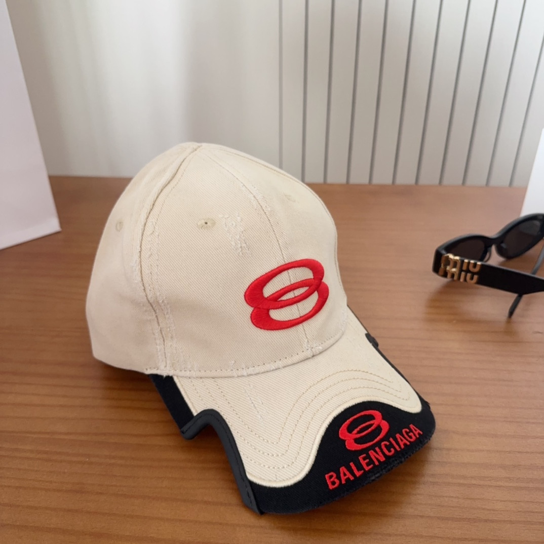 Ba*len*cia*ga baseball cap