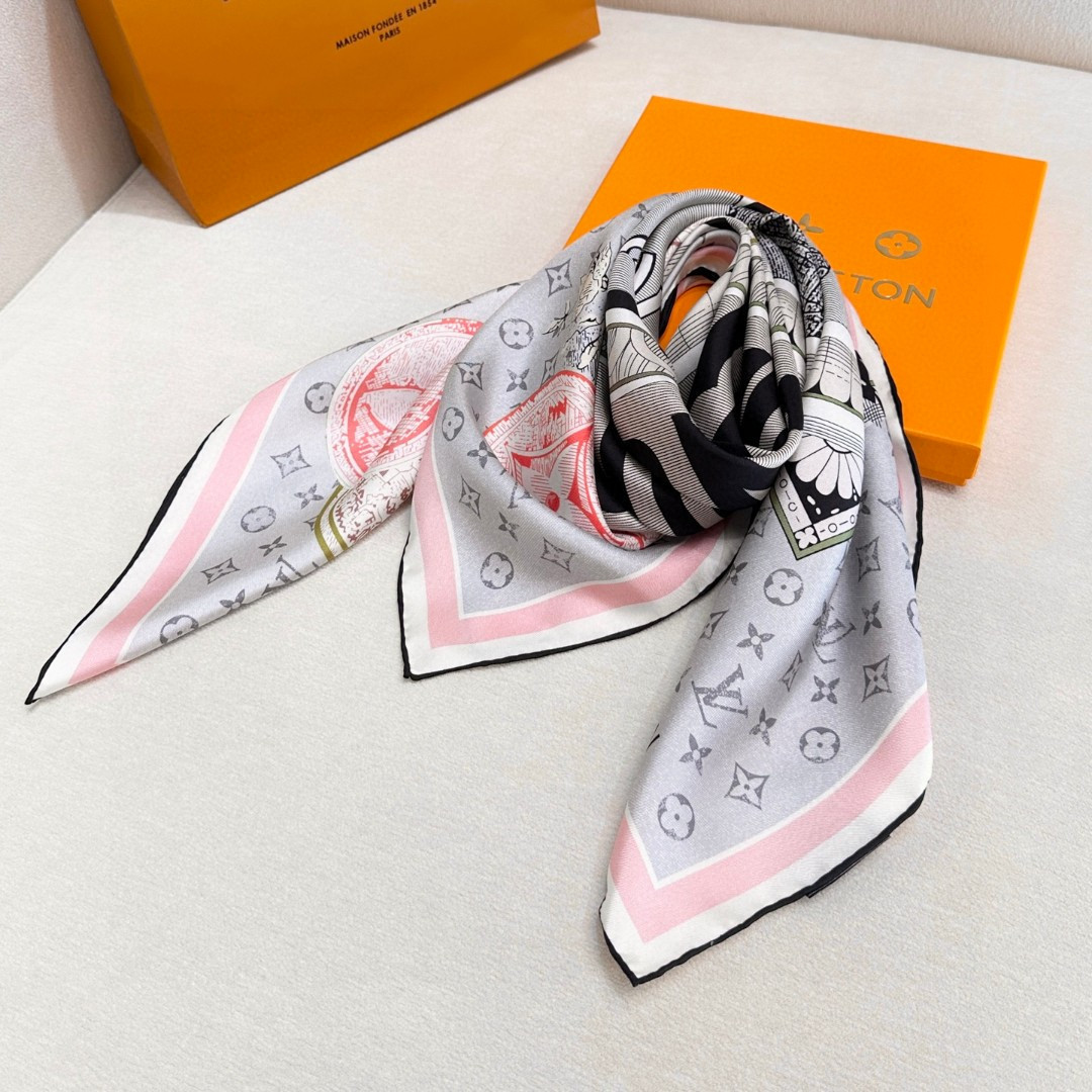 LV silk scarf 90x90cm