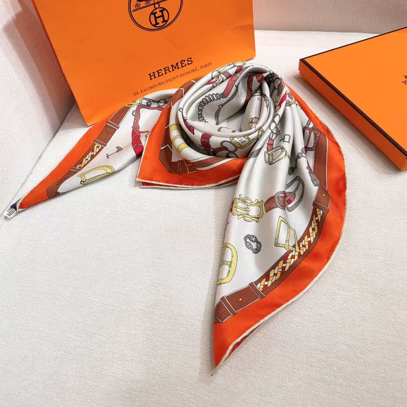 H**mes scarf 88.5x88.5cm