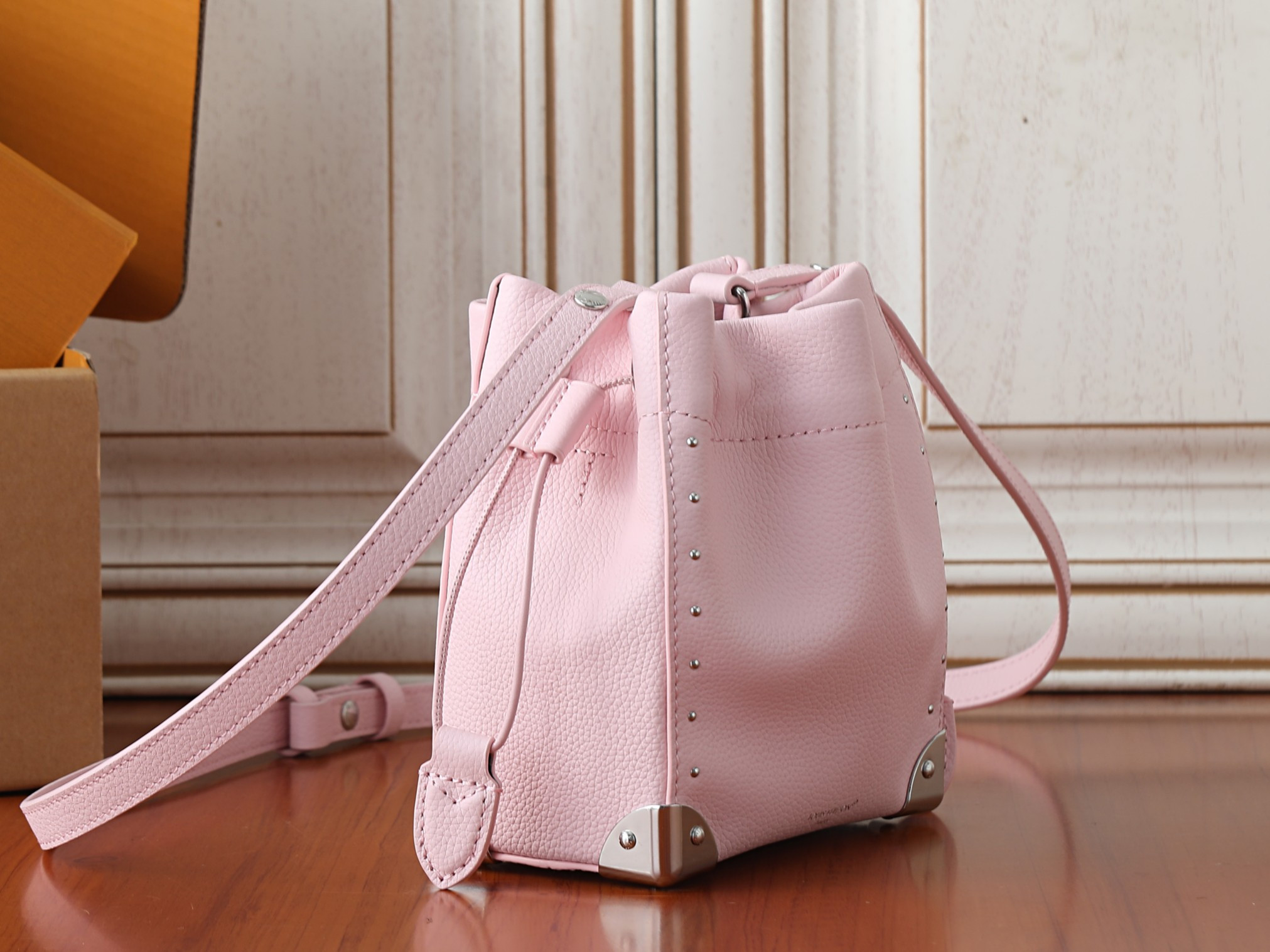 LV Nano Noé Trunk M2A067 15x17x8cm