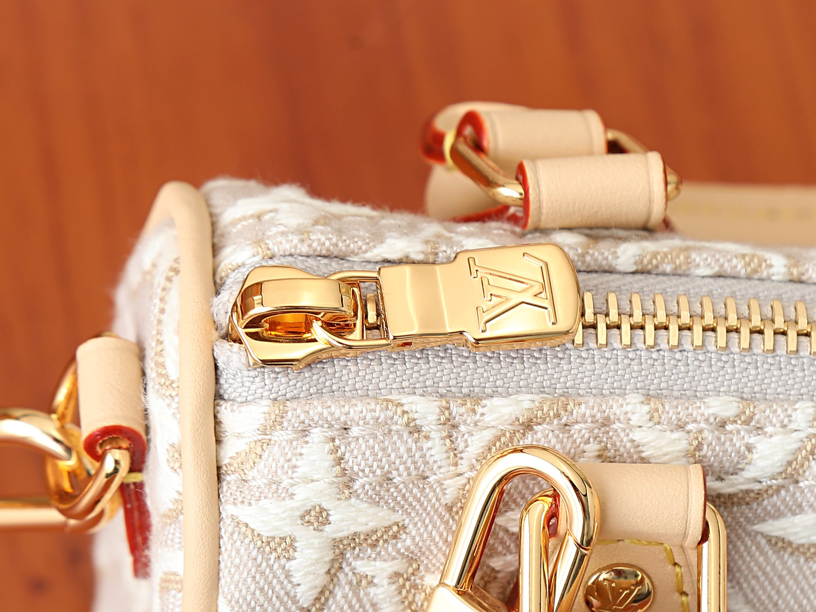 LV Nano Speedy M28502 16x10x7.5cm