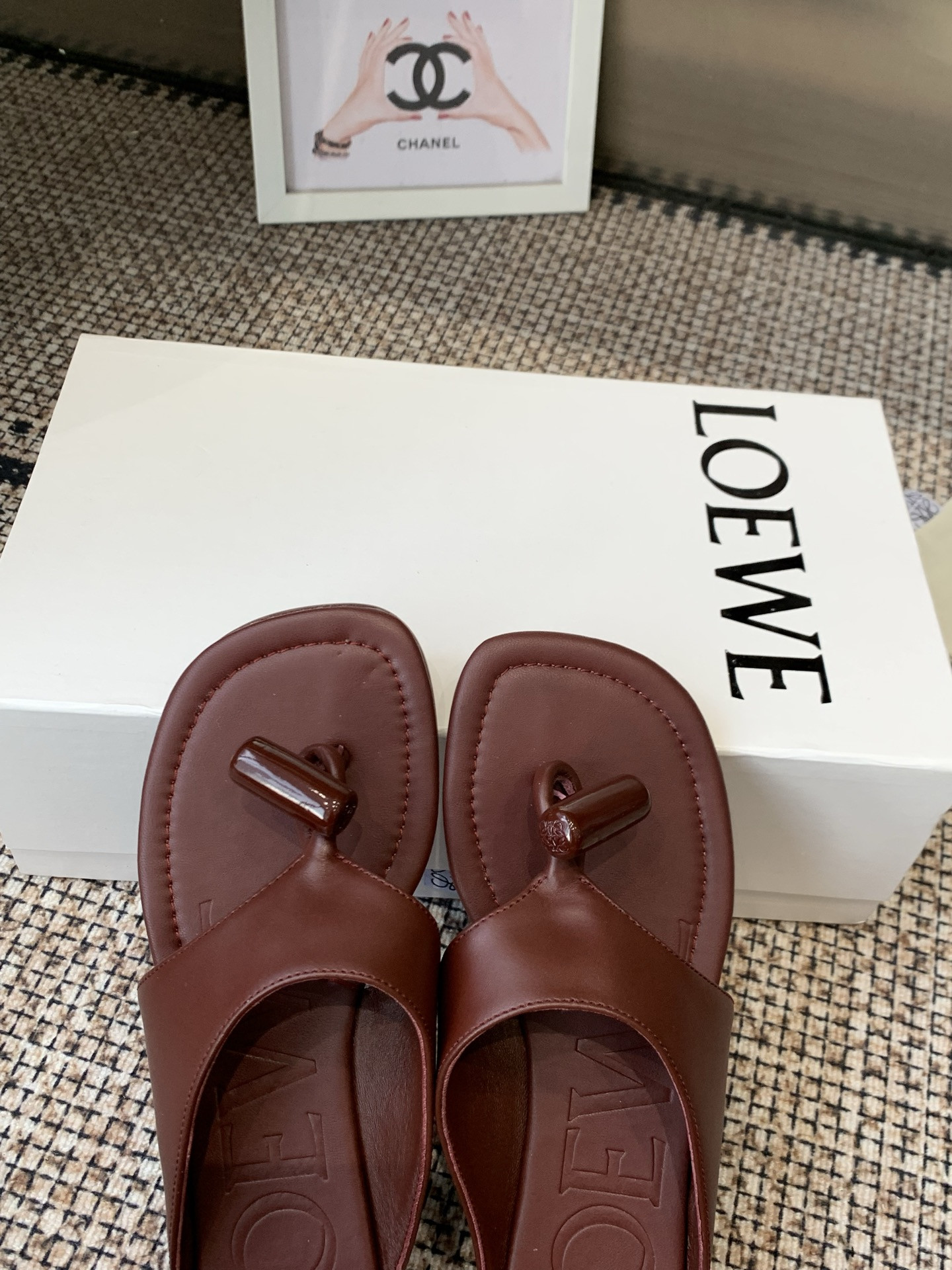 ua L0ew* toggle flat sandals