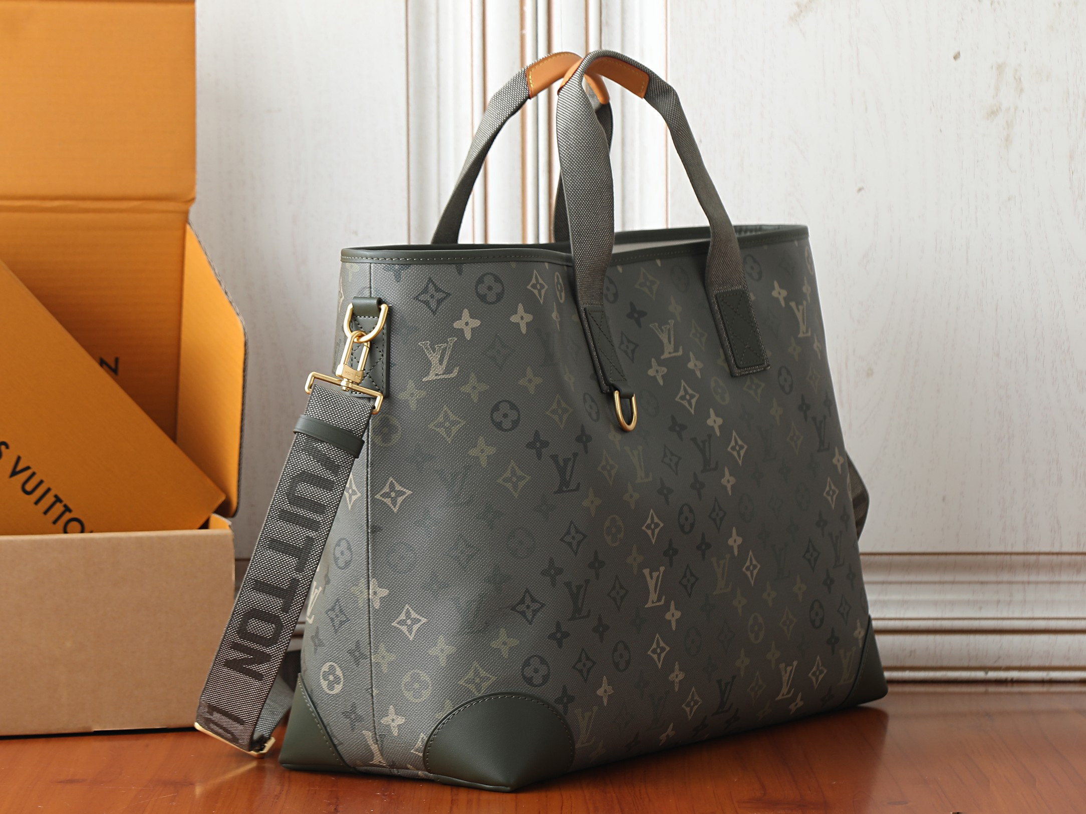 LV Uptown Tote M29269 55x35x19cm