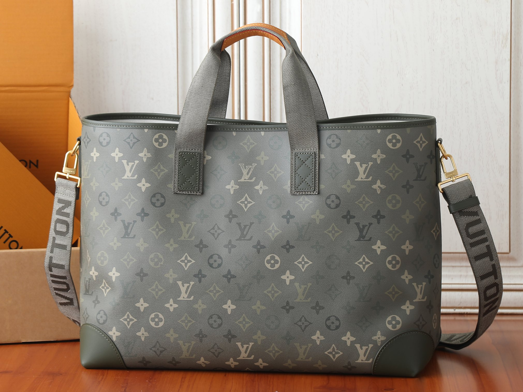 LV Uptown Tote M29269 55x35x19cm