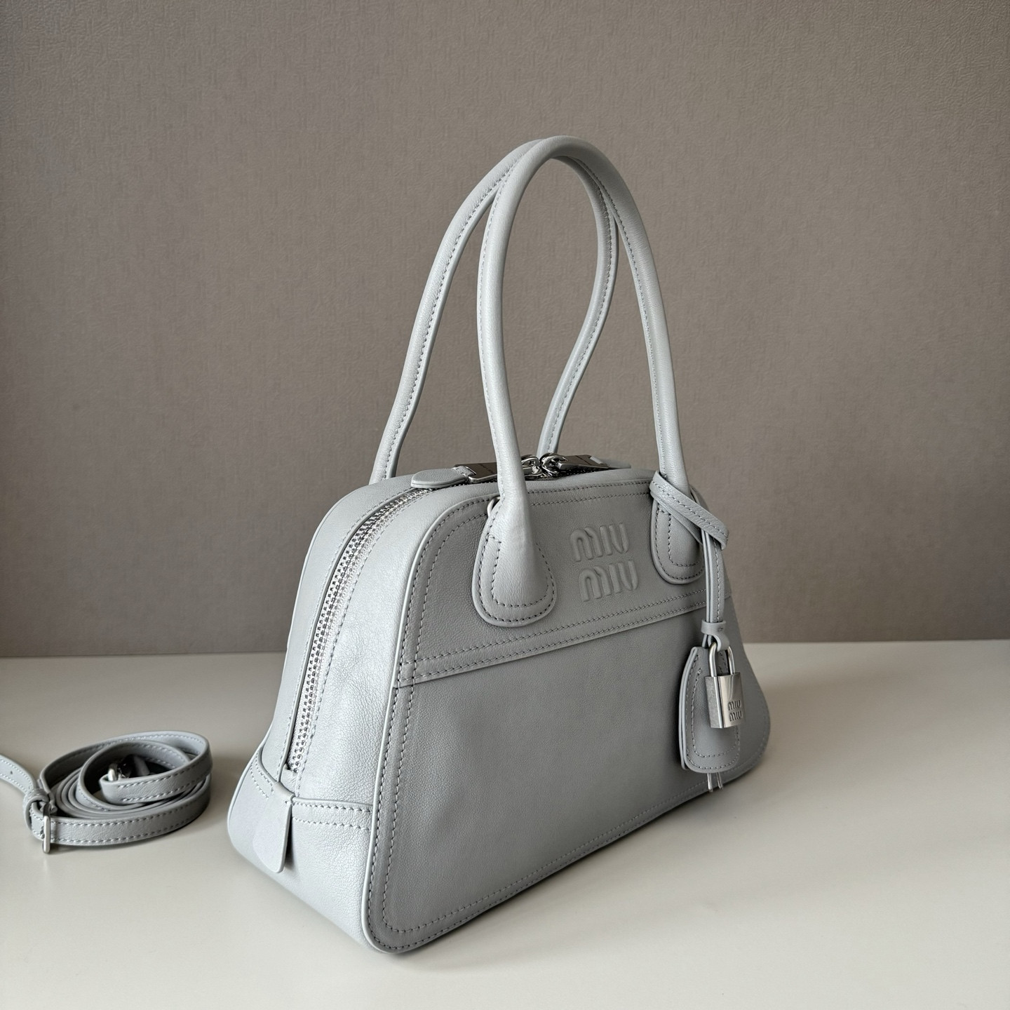 M1v M1v vivant nappa leather bag 17x28x9.5cm