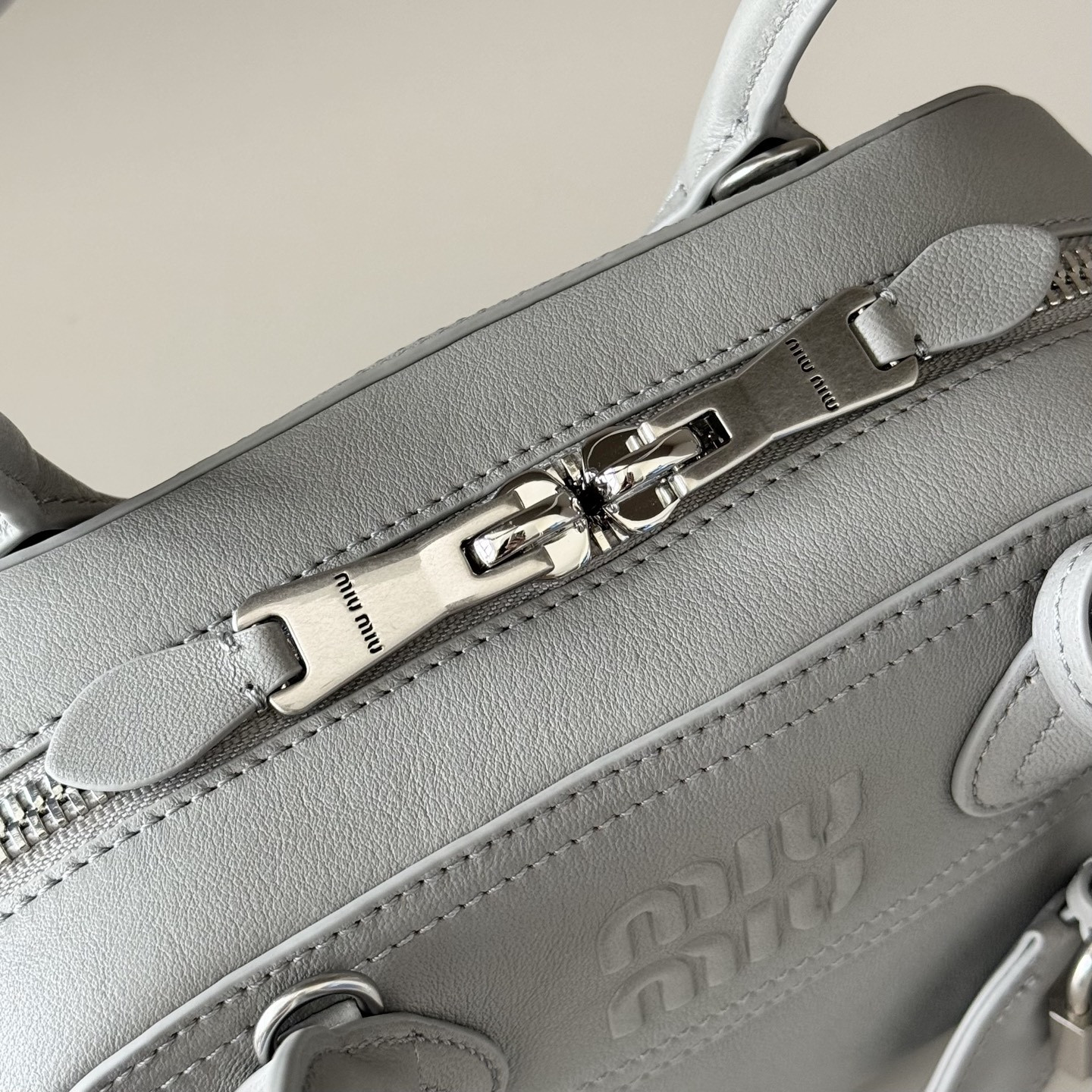 M1v M1v vivant nappa leather bag 17x28x9.5cm