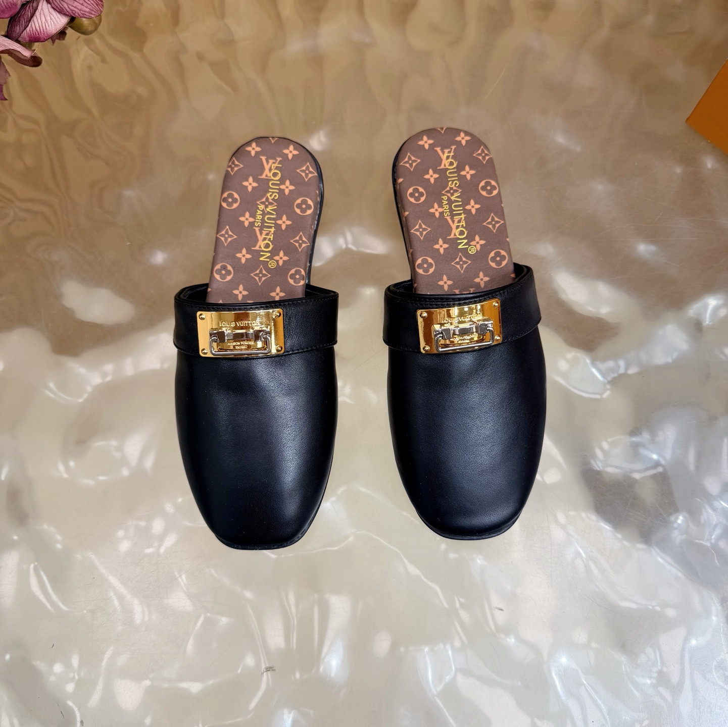UA LV Haven Flat Closed Mule
