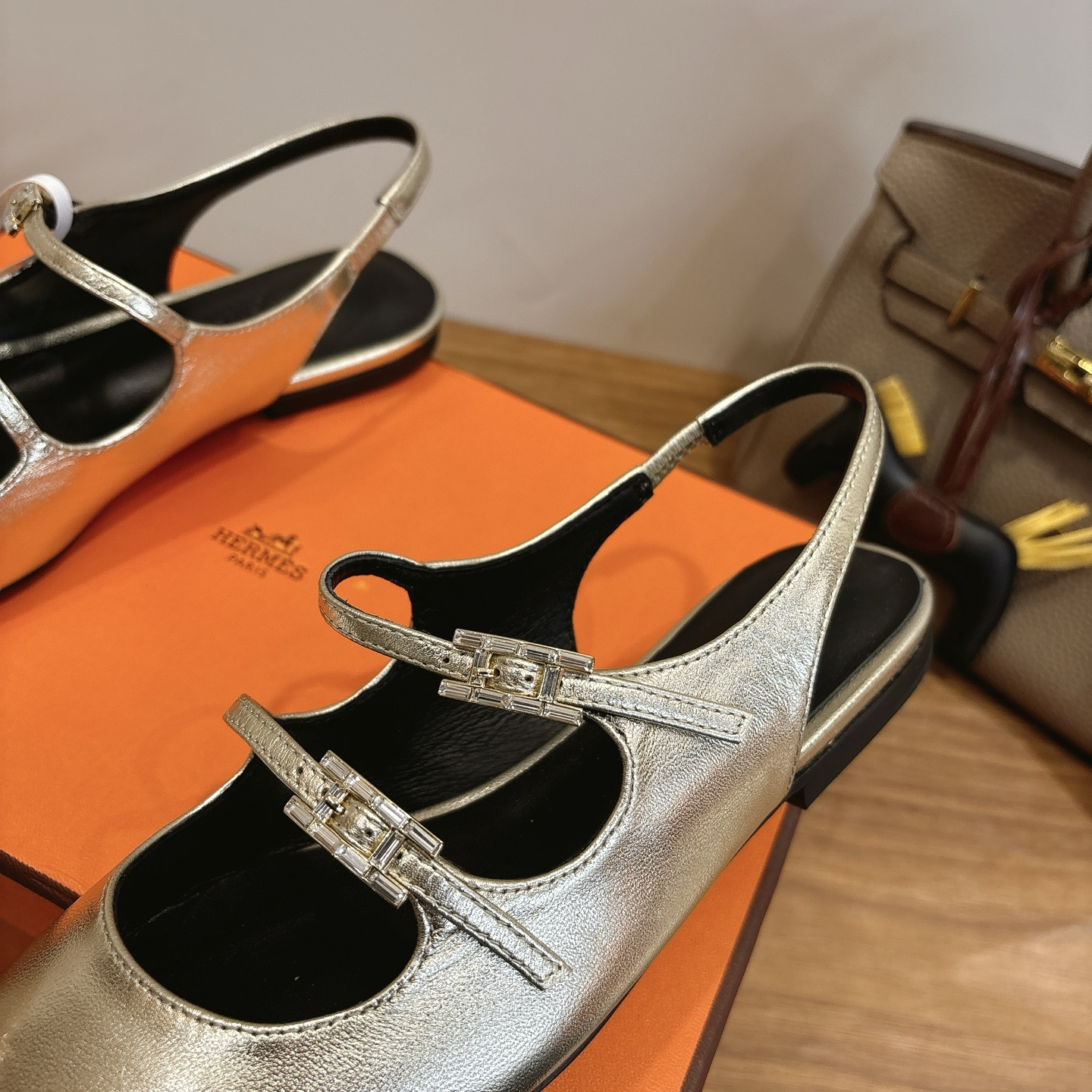 ua H**mes mila slingback