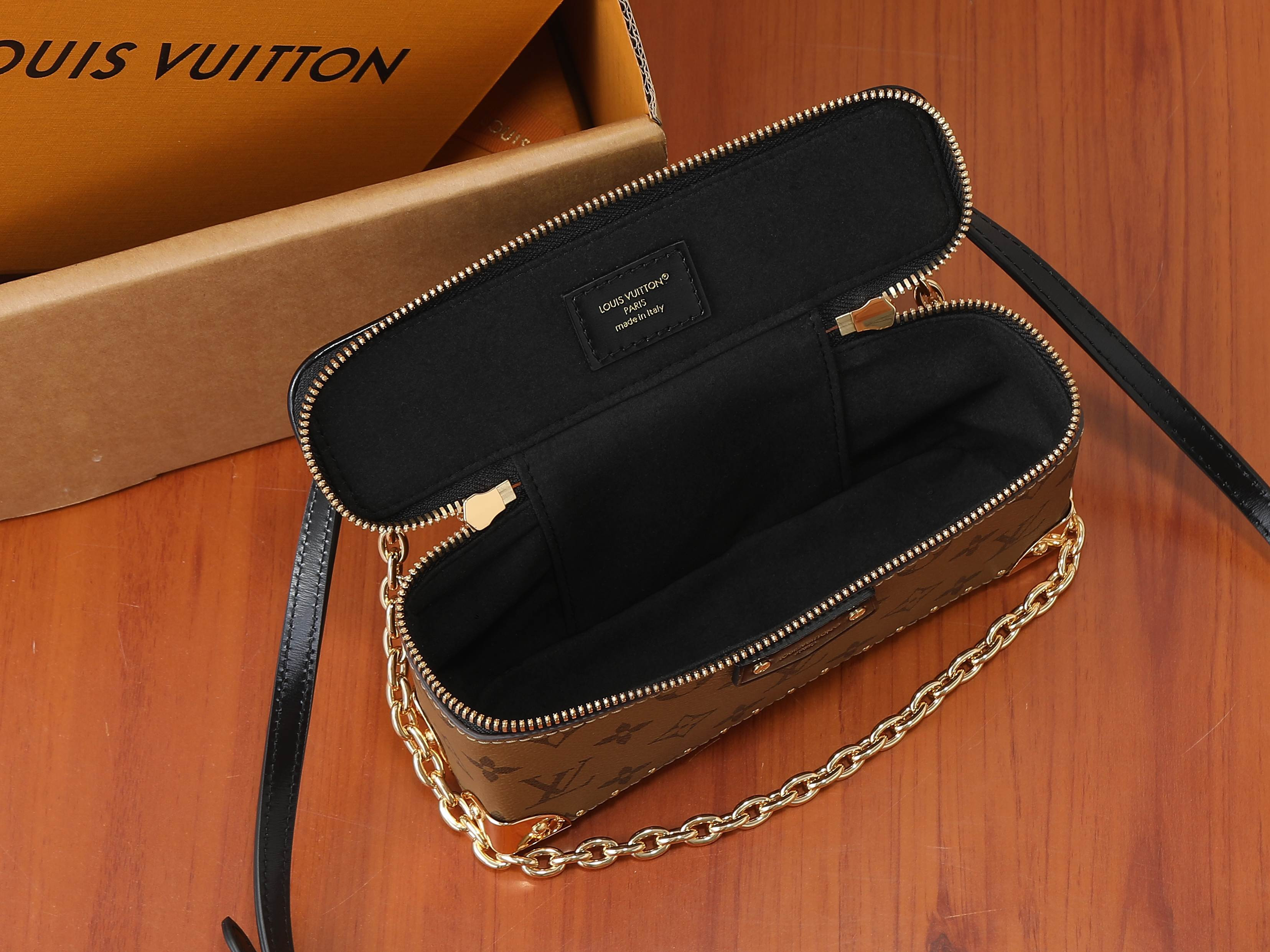 LV Vanity Pouch Trunk M29548 20x10x5.5cm
