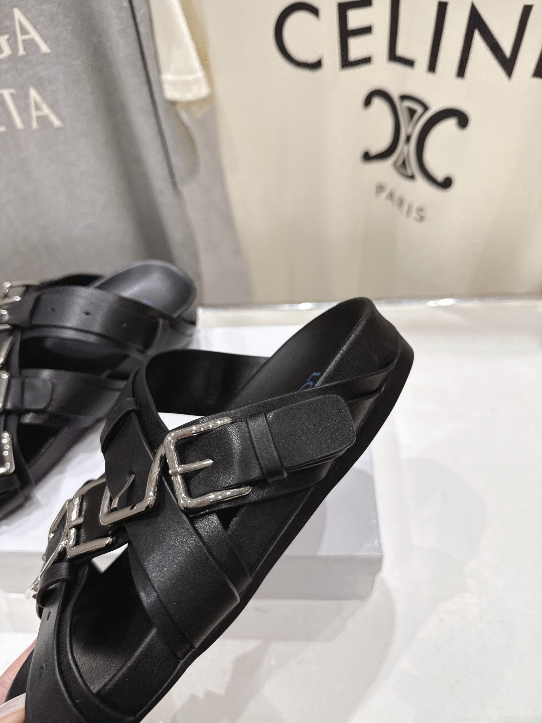 ua L0ew* type fussbett sandal