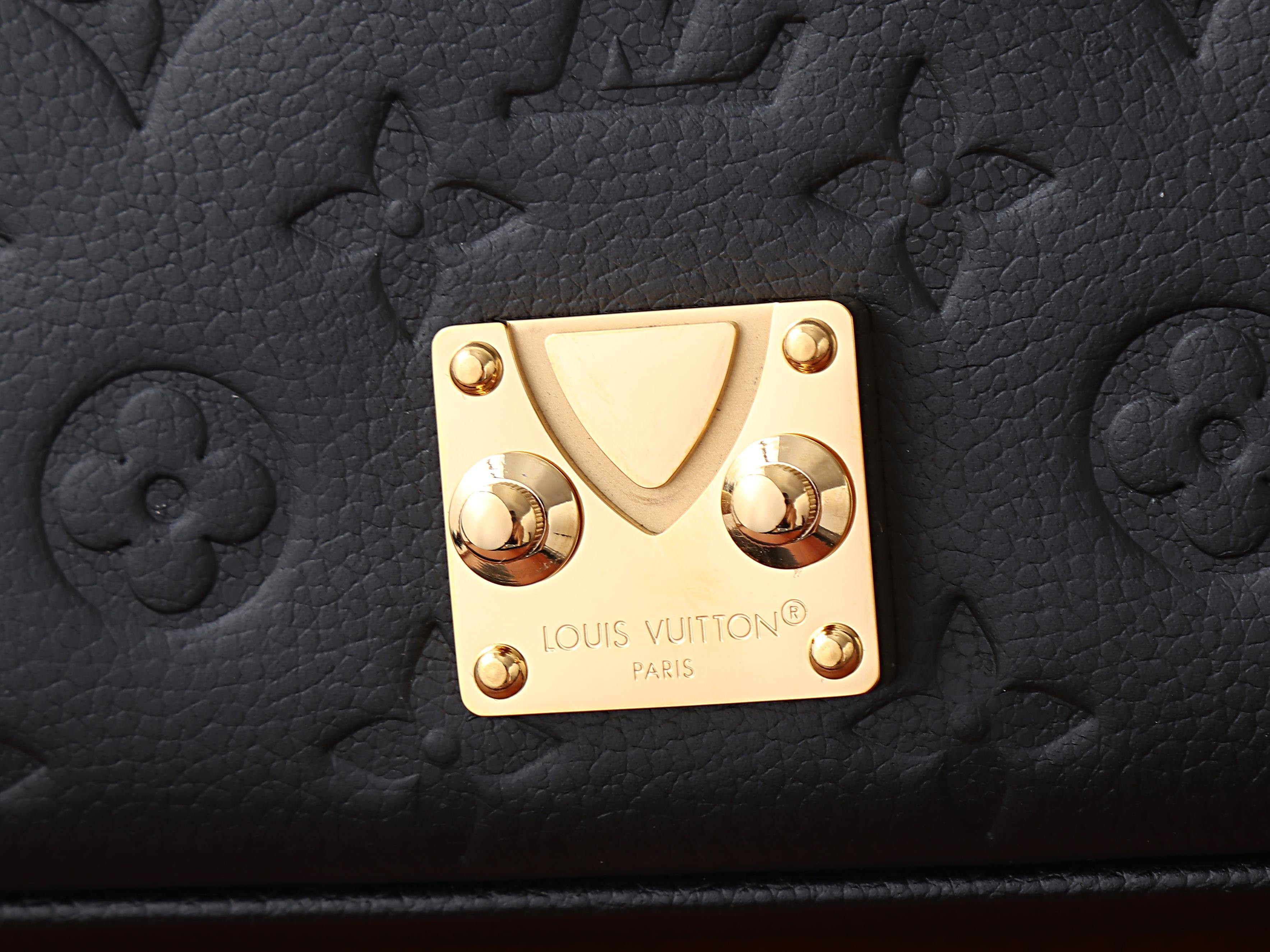 LV Pochette Métis Soft M29783 25x15x5cm