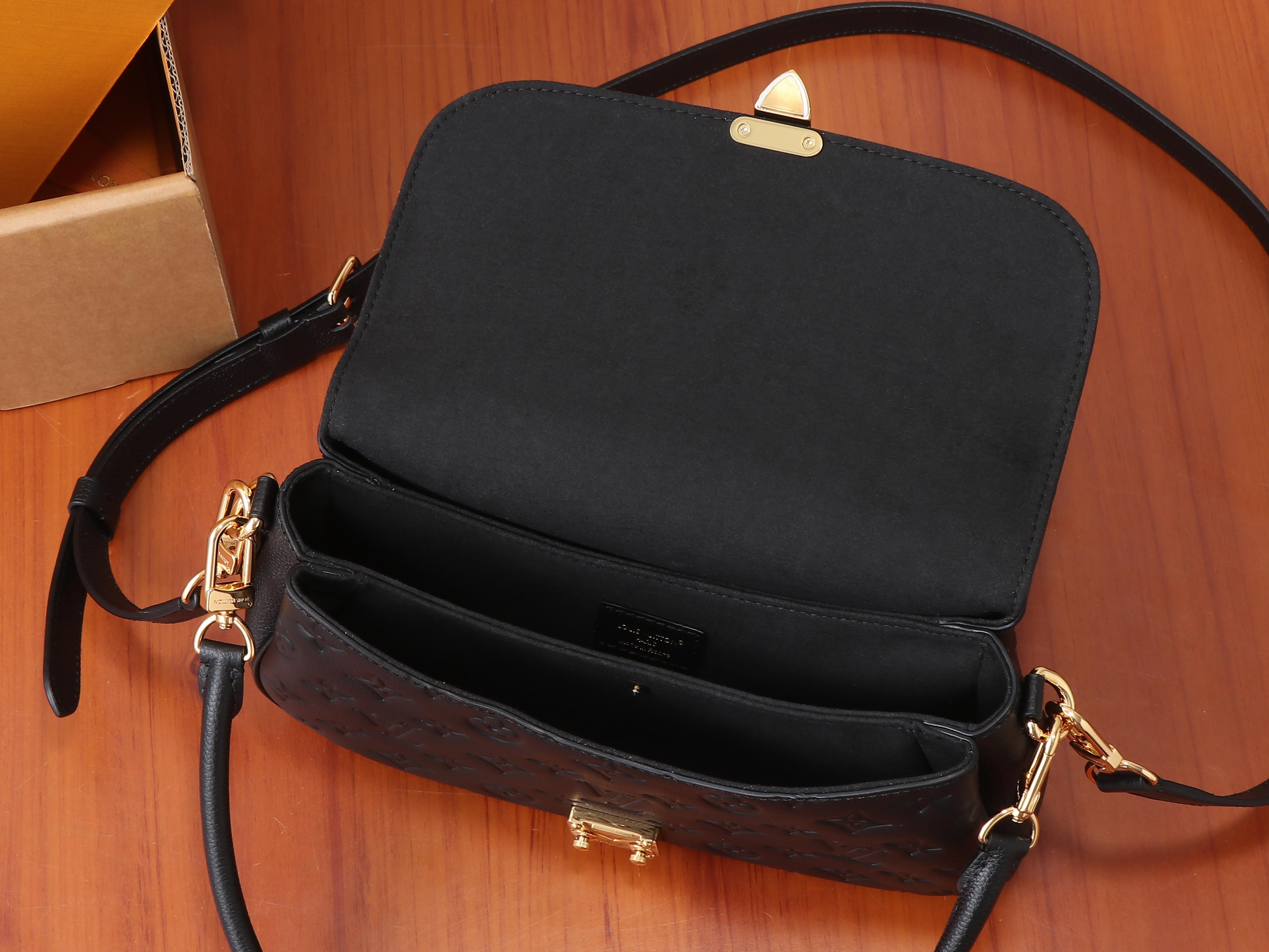 LV Pochette Métis Soft M29783 25x15x5cm