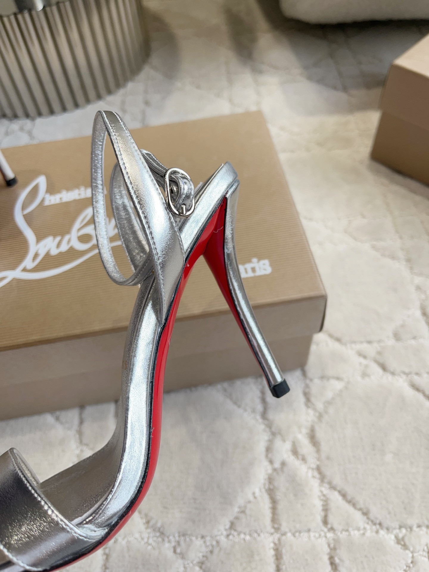 ua Ch**an louboutin 100mm sandals