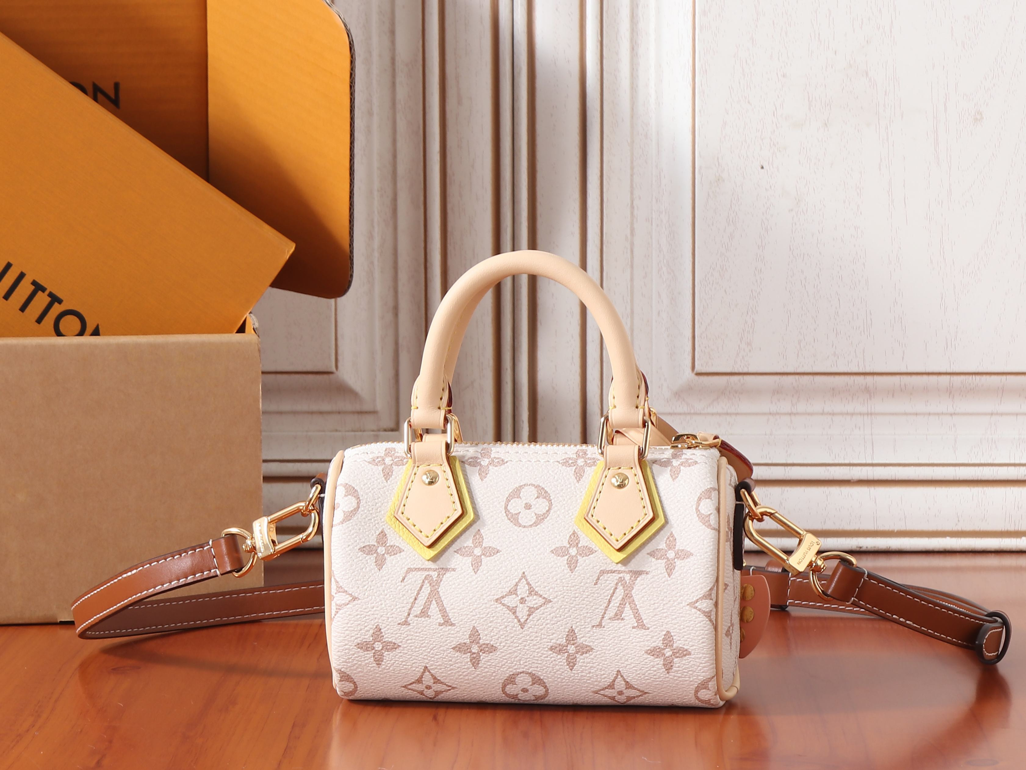 LV Nano Speedy M29781 16x12.5x10cm