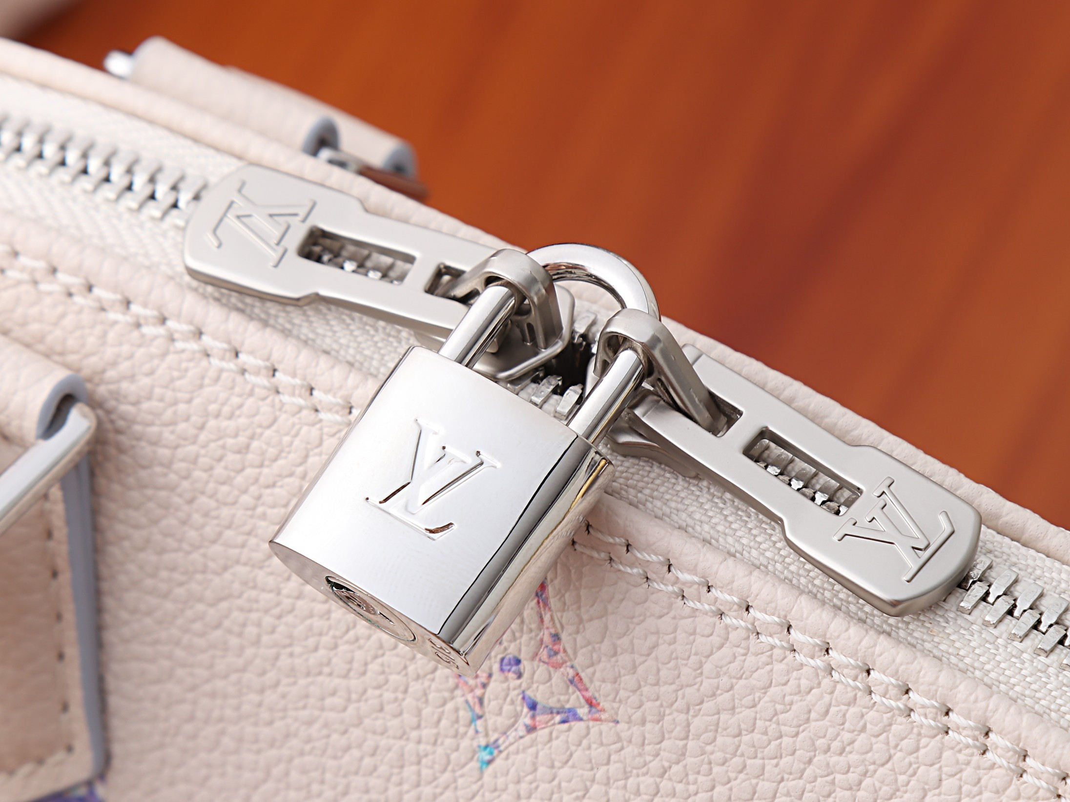LV Alma BB Adjustable Strap M2A086 23.5x17.5x11.5cm