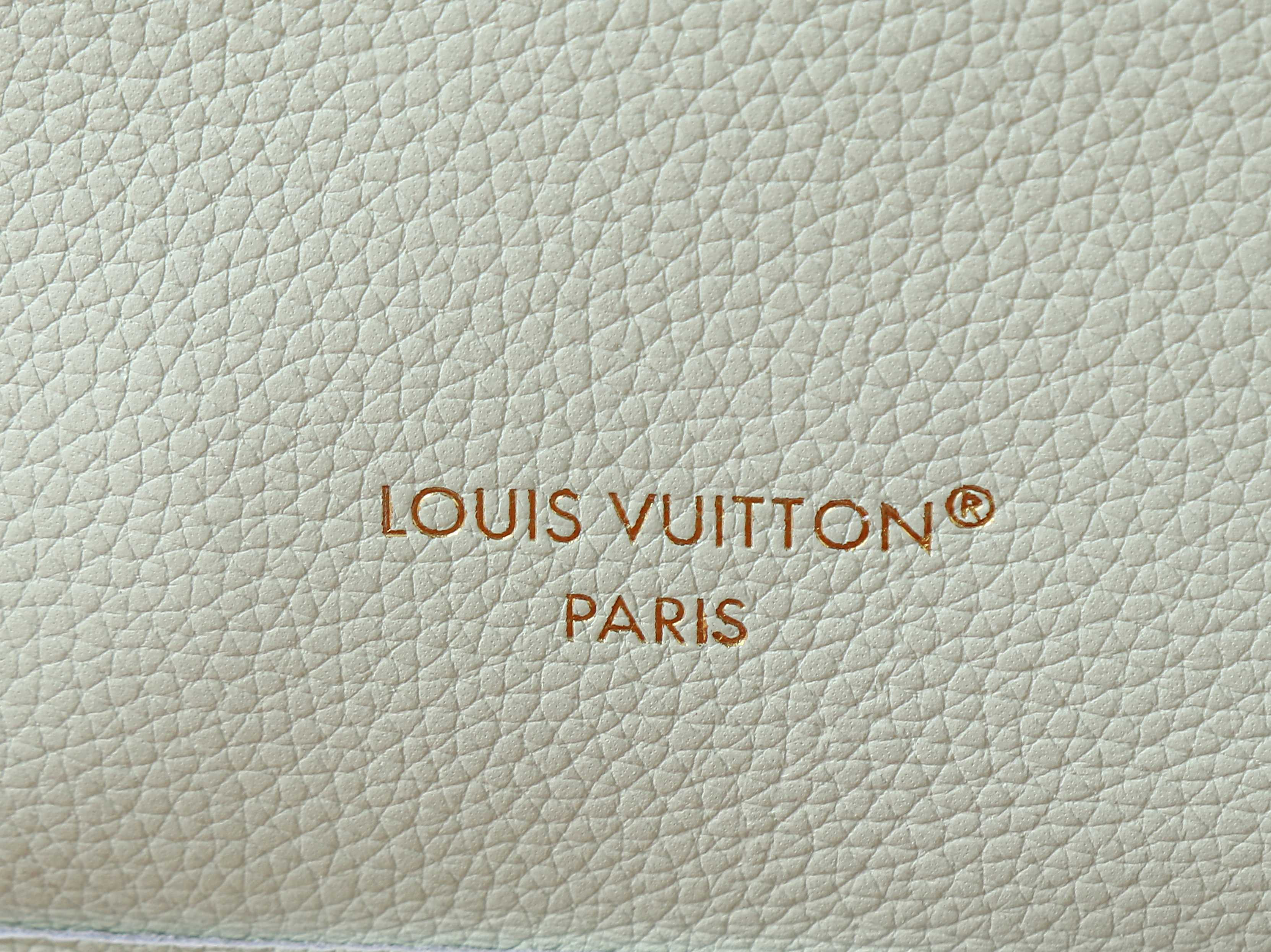 LV Neverfull Inside Out BB M2A465 26.5x16.5x11cm
