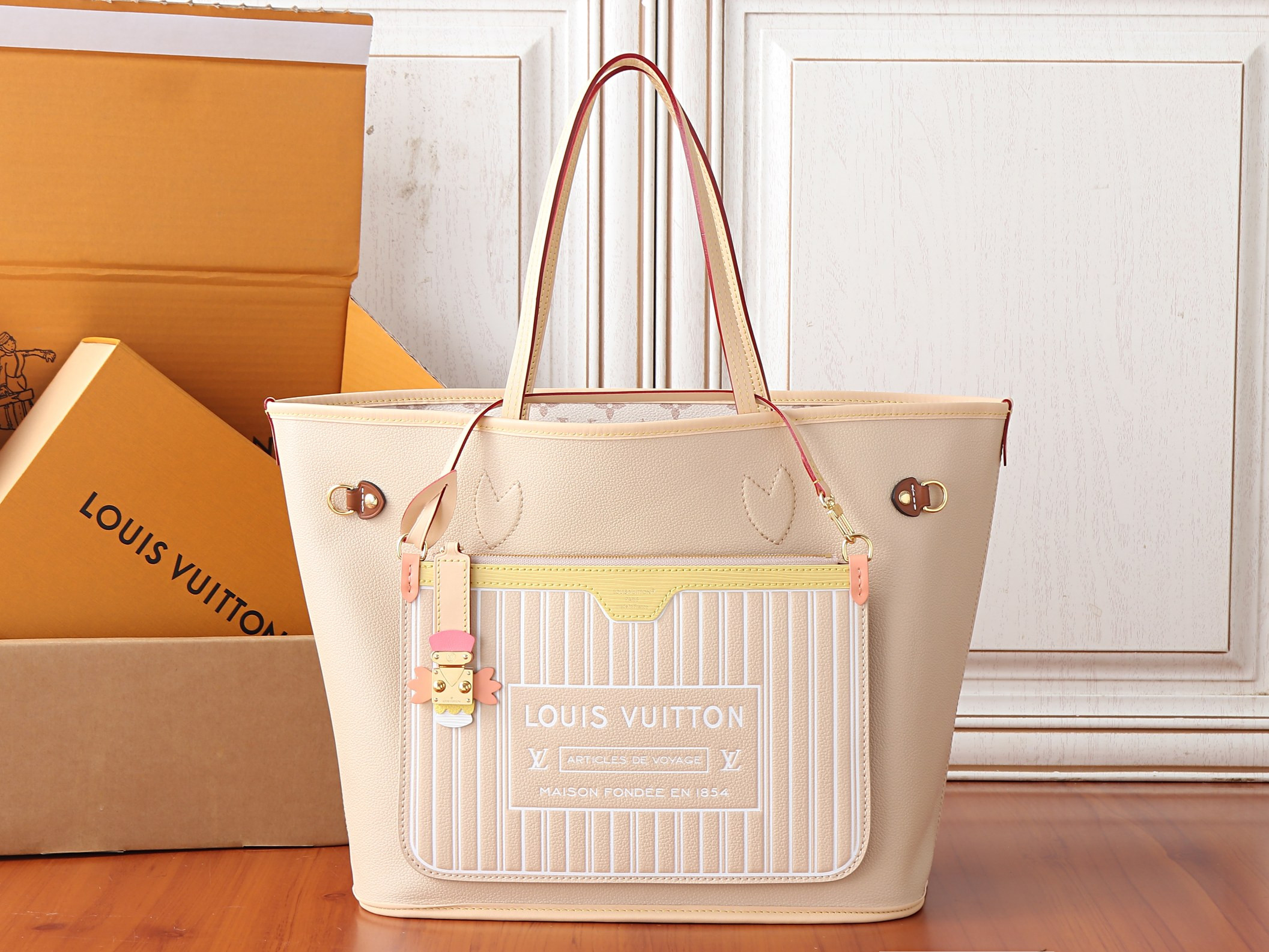 LV Neverfull Inside Out MM M2A095 31x28x14cm Without Box