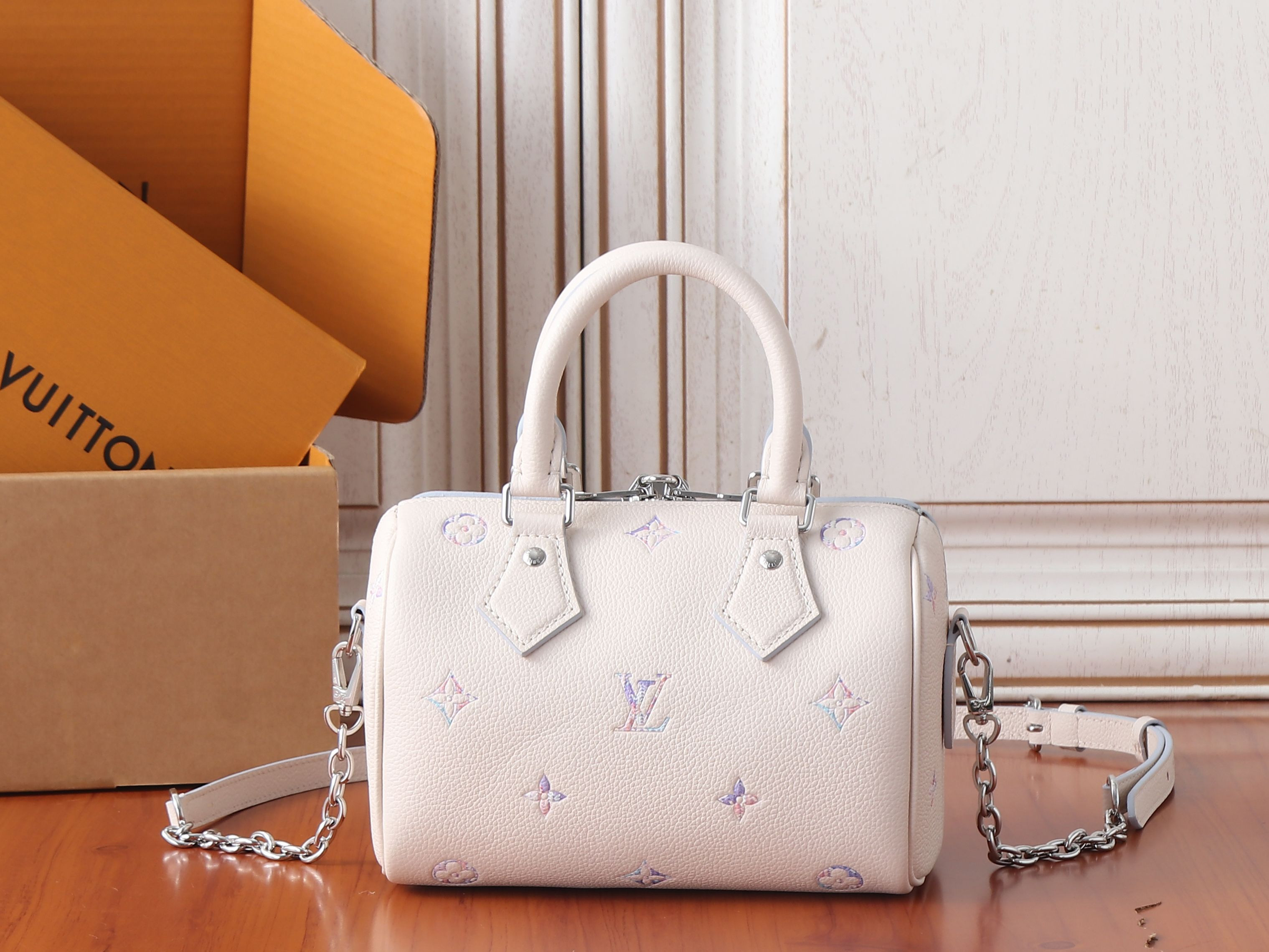 LV Speedy Bandoulière 20 M2A099 20.5x13.5x12cm