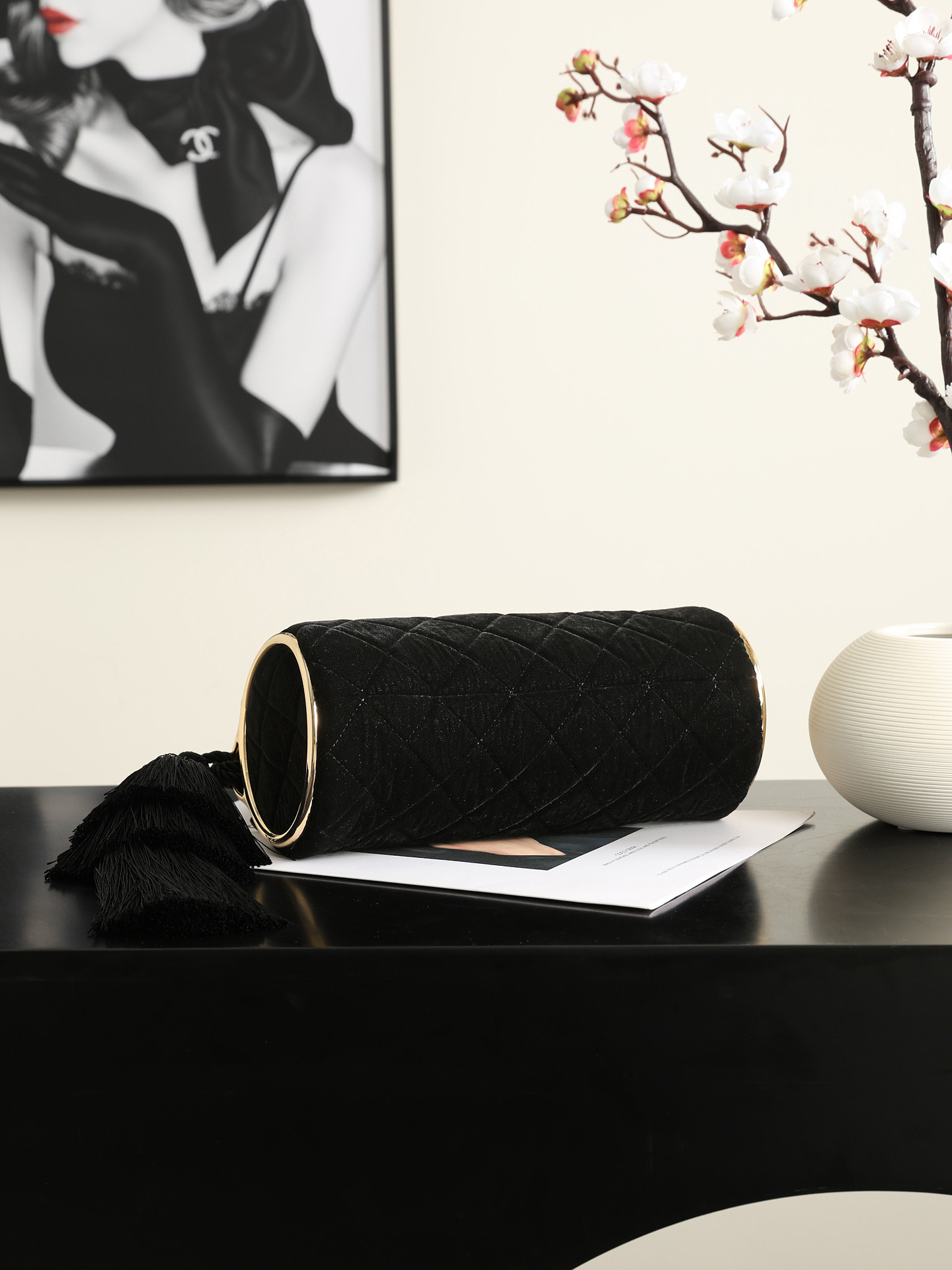 Ch*el clutch with strap ap5310 12x23x12cm