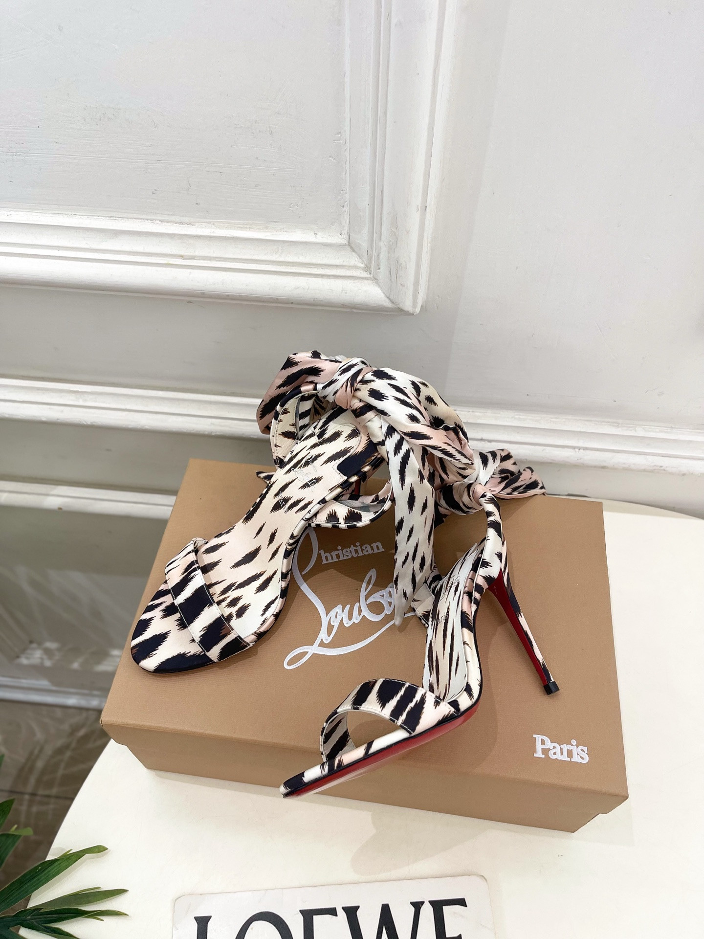 ua Ch**an louboutin du desert sandals 10cm heel