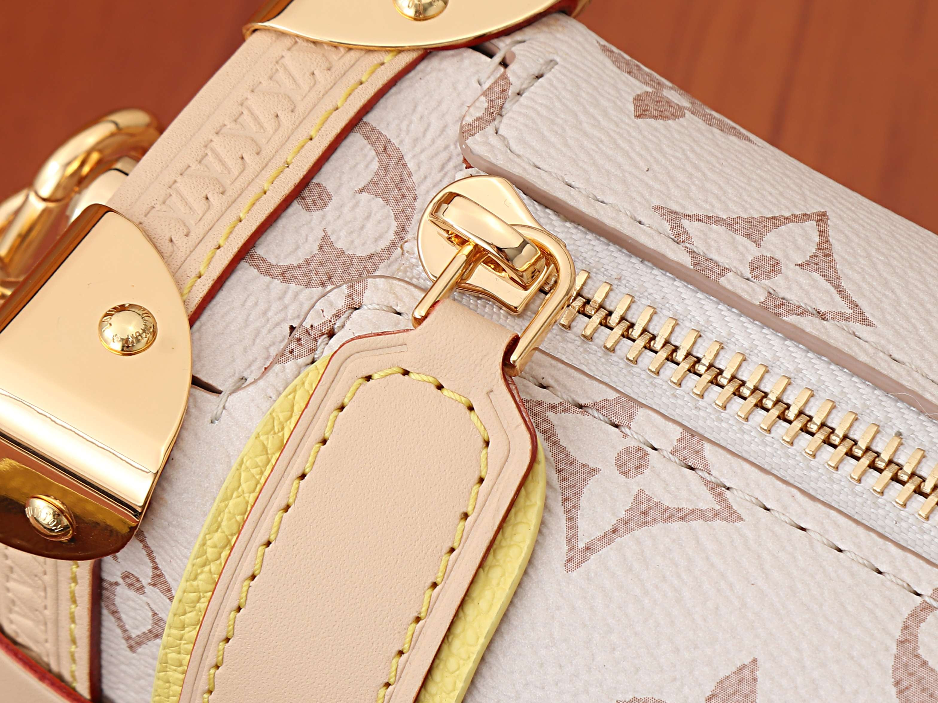 LV Side Trunk MM East-West M29913 28x15x7cm