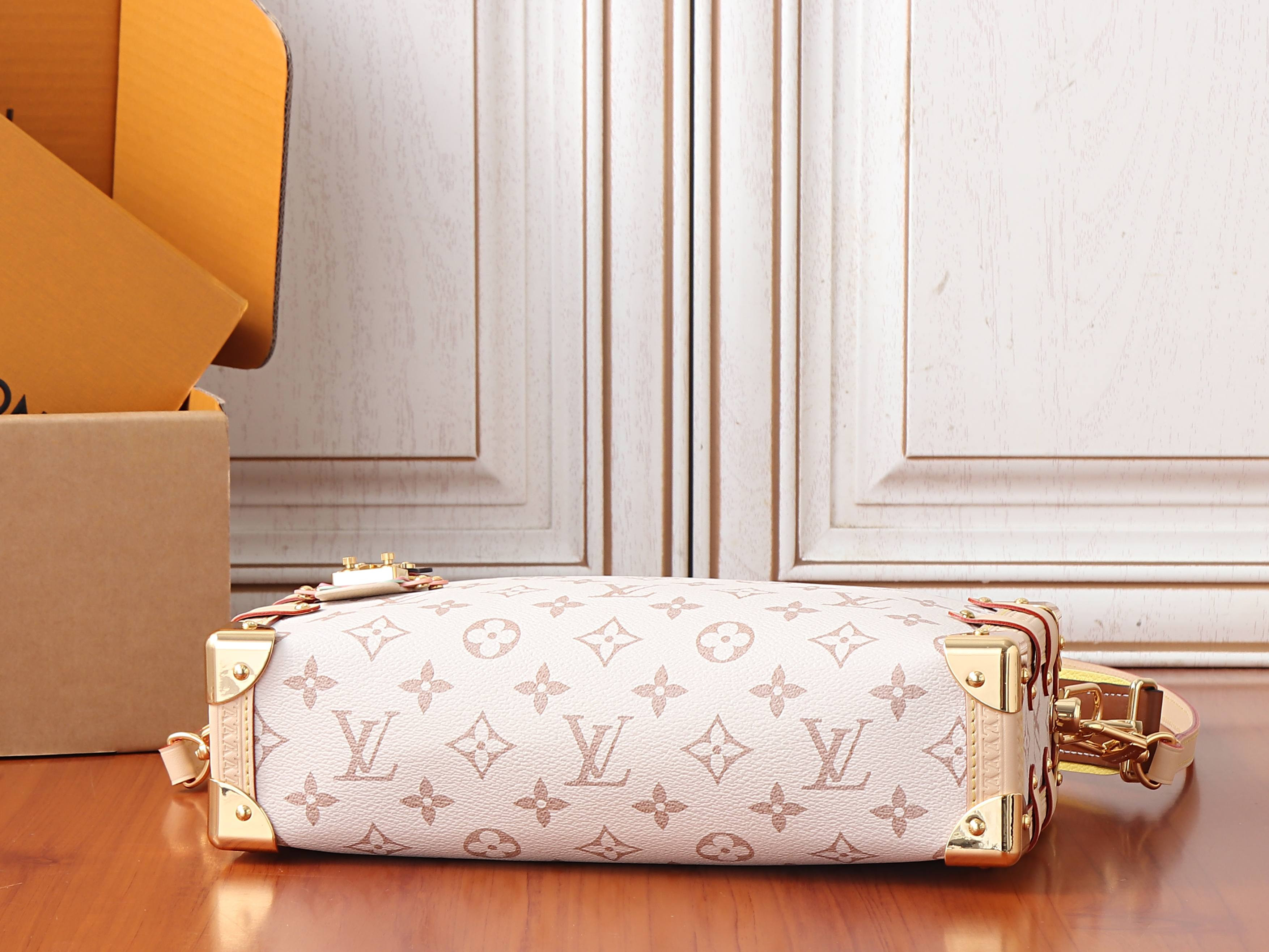 LV Side Trunk MM East-West M29913 28x15x7cm