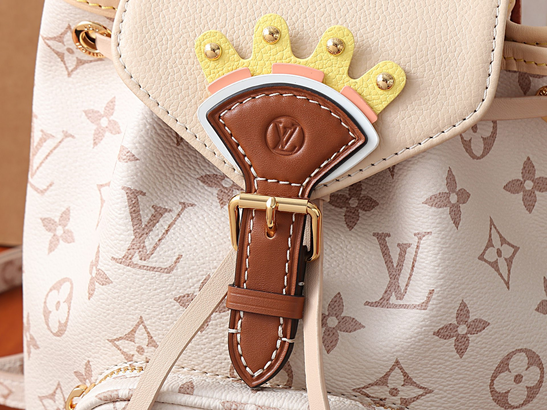 LV Montsouris Mini M2A079 24x25x12cm