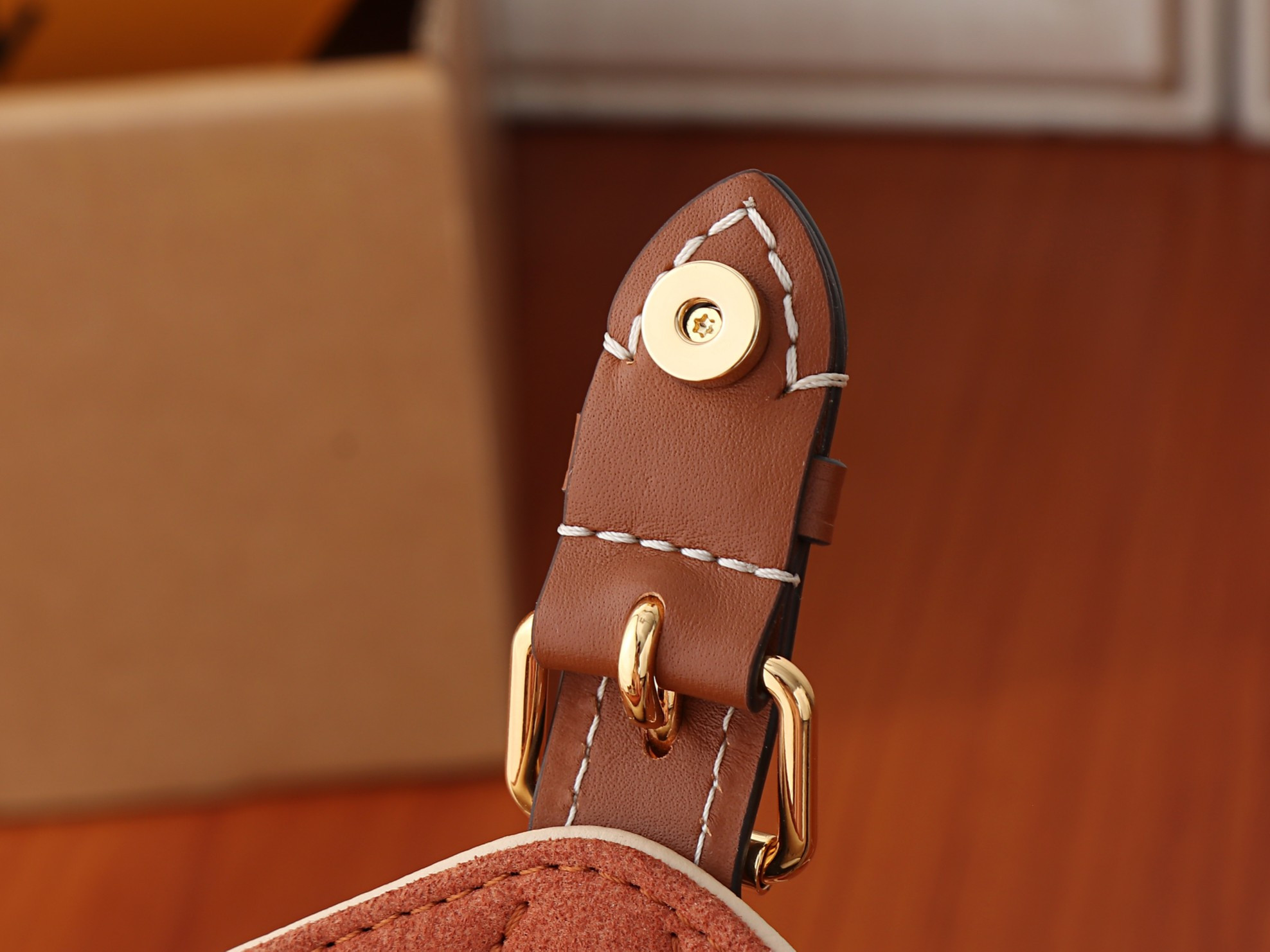 LV Montsouris Mini M2A079 24x25x12cm