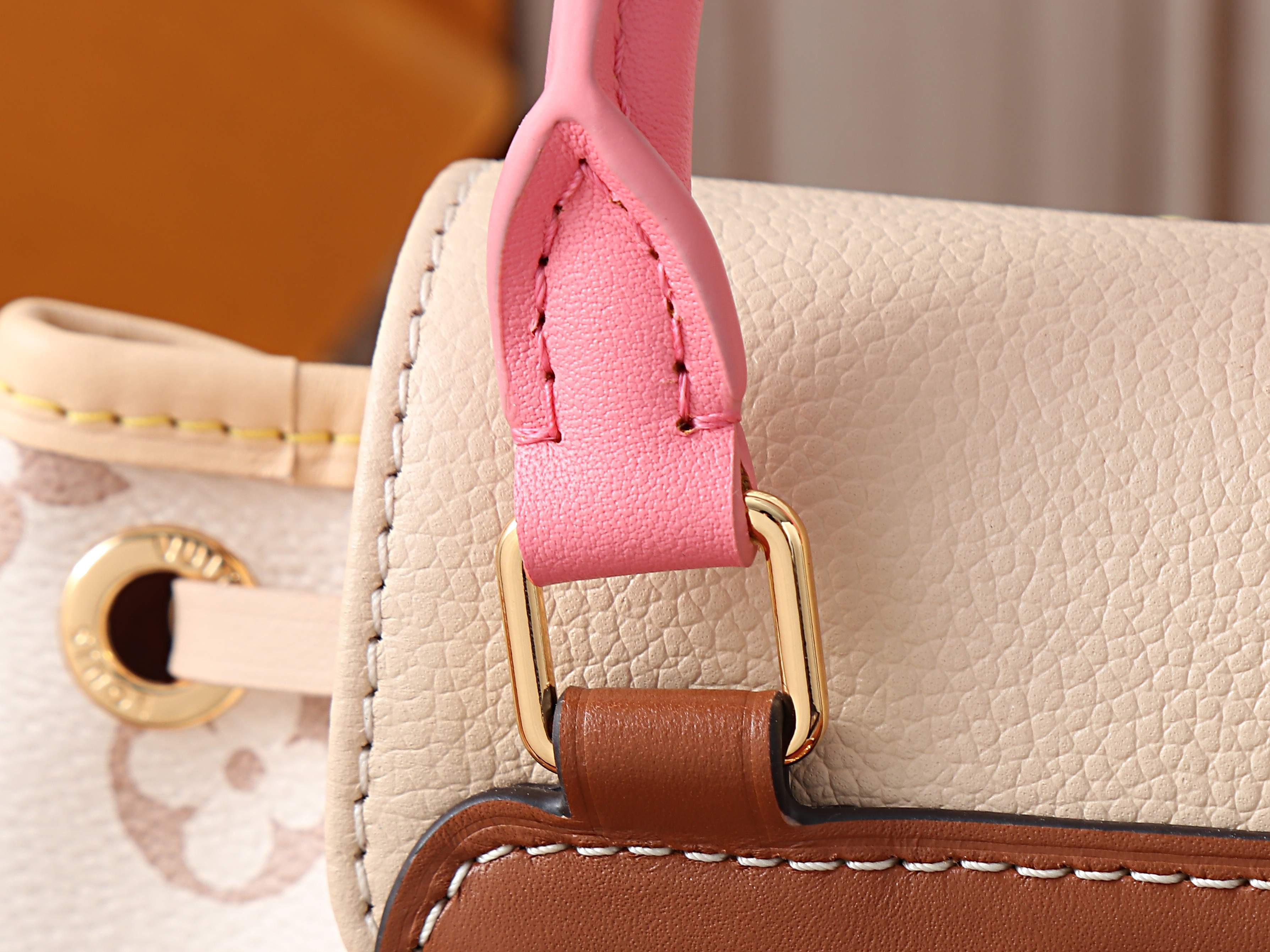 LV Montsouris Mini M2A079 24x25x12cm