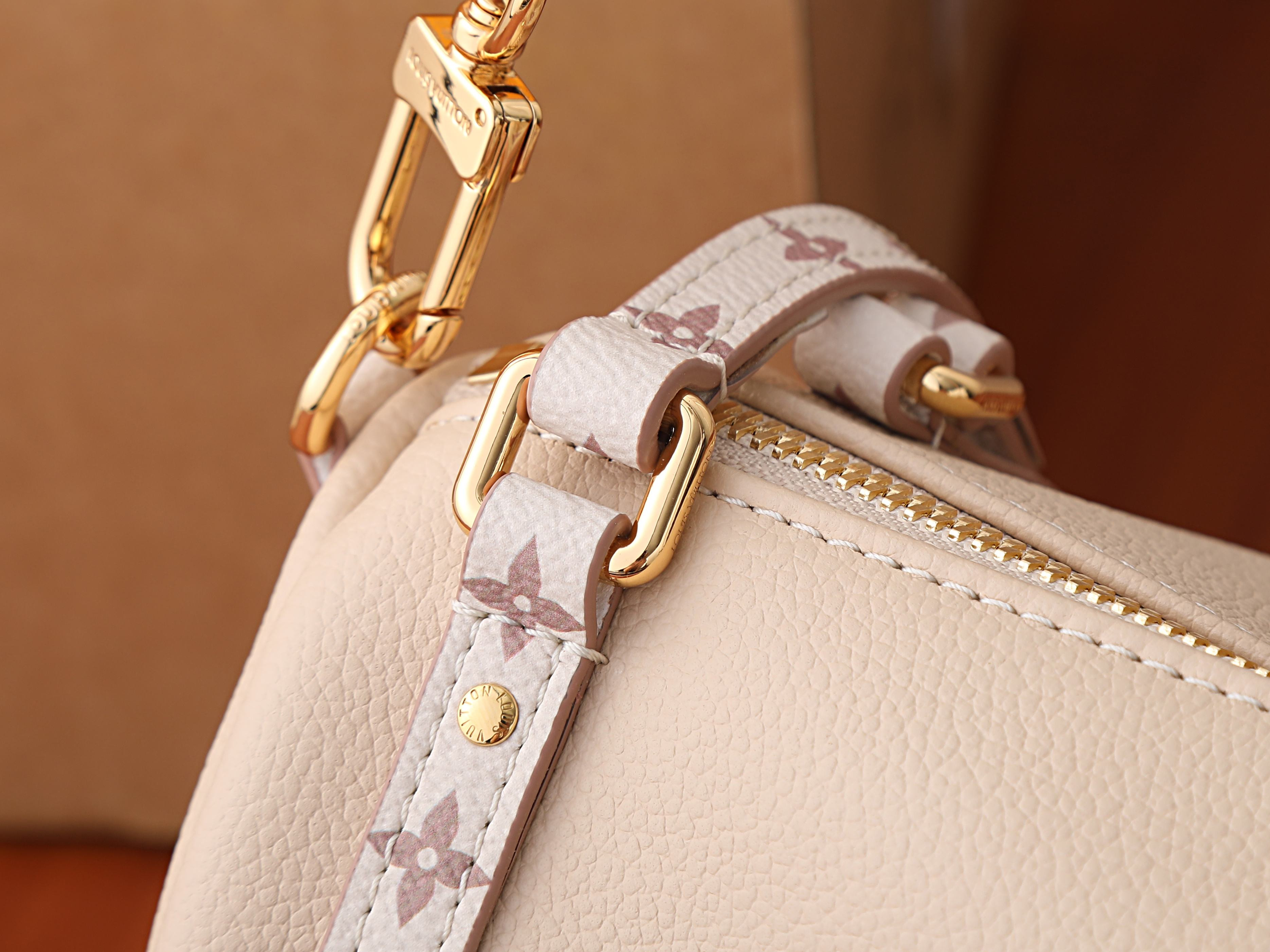 LV Express PM M2A393 26x17x13.5cm