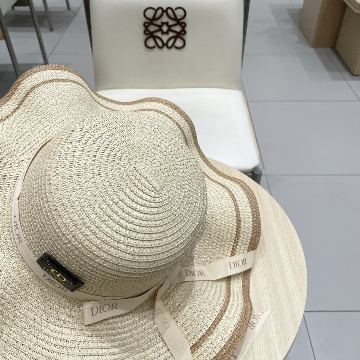 D*or straw hat 57cm head circumference