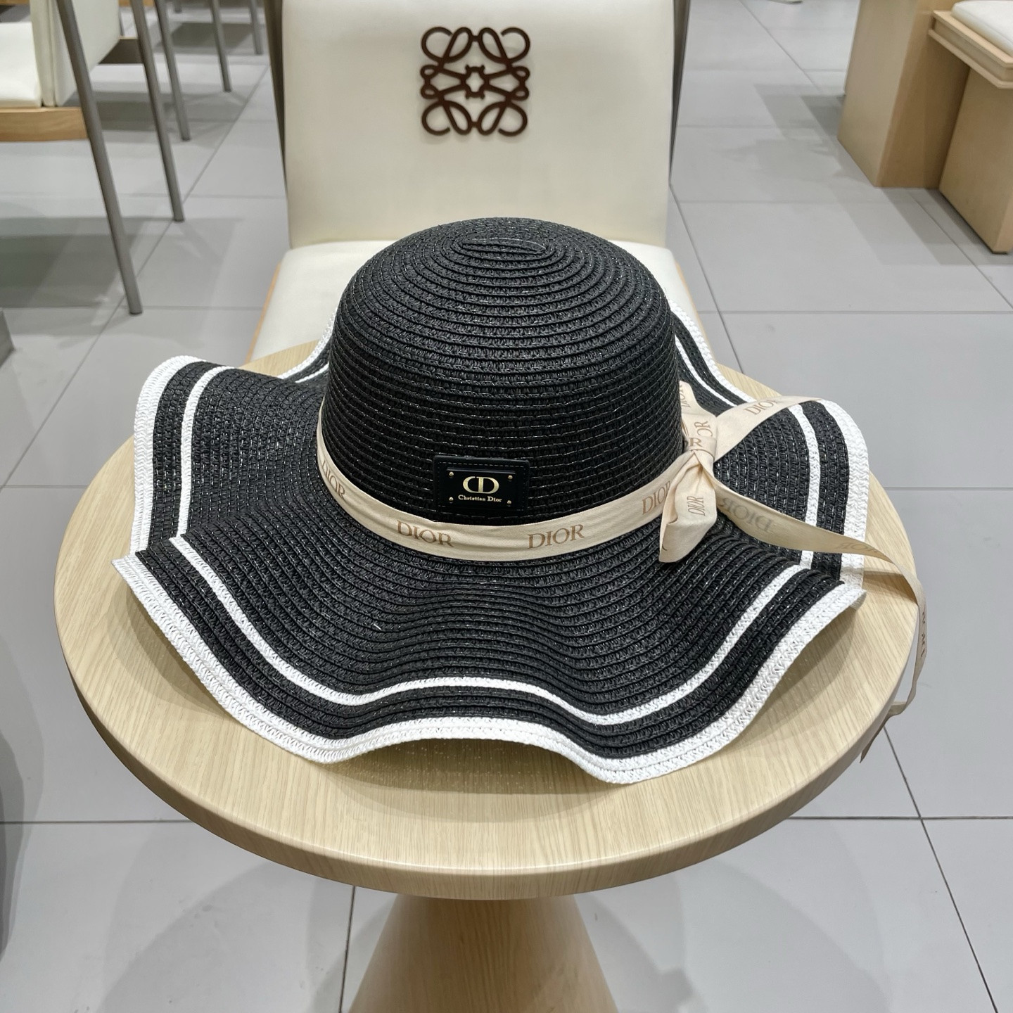 D*or straw hat 57cm head circumference