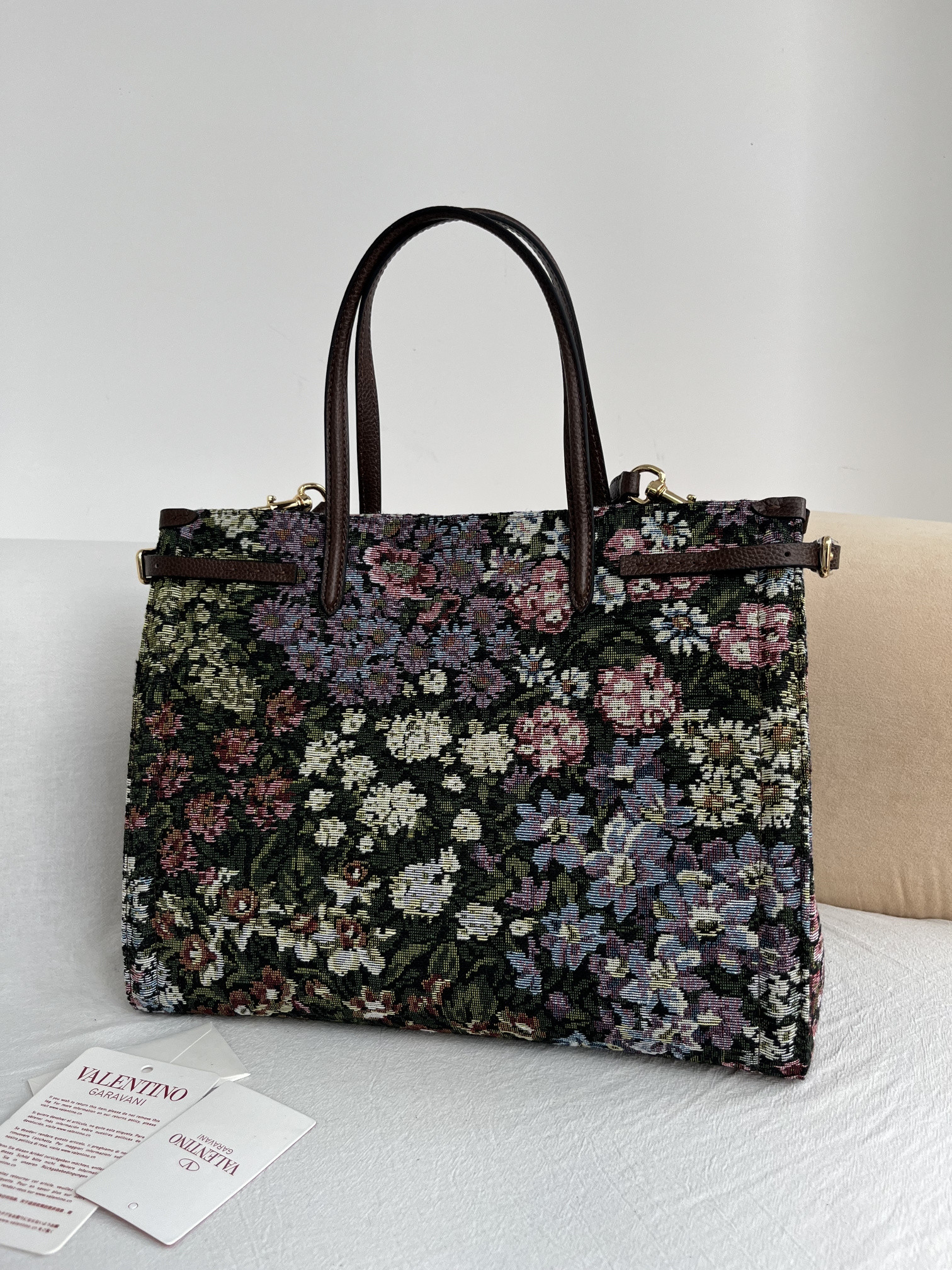 Va1e*ntin0 garavani antibes medium shopping bag 35x29x18cm