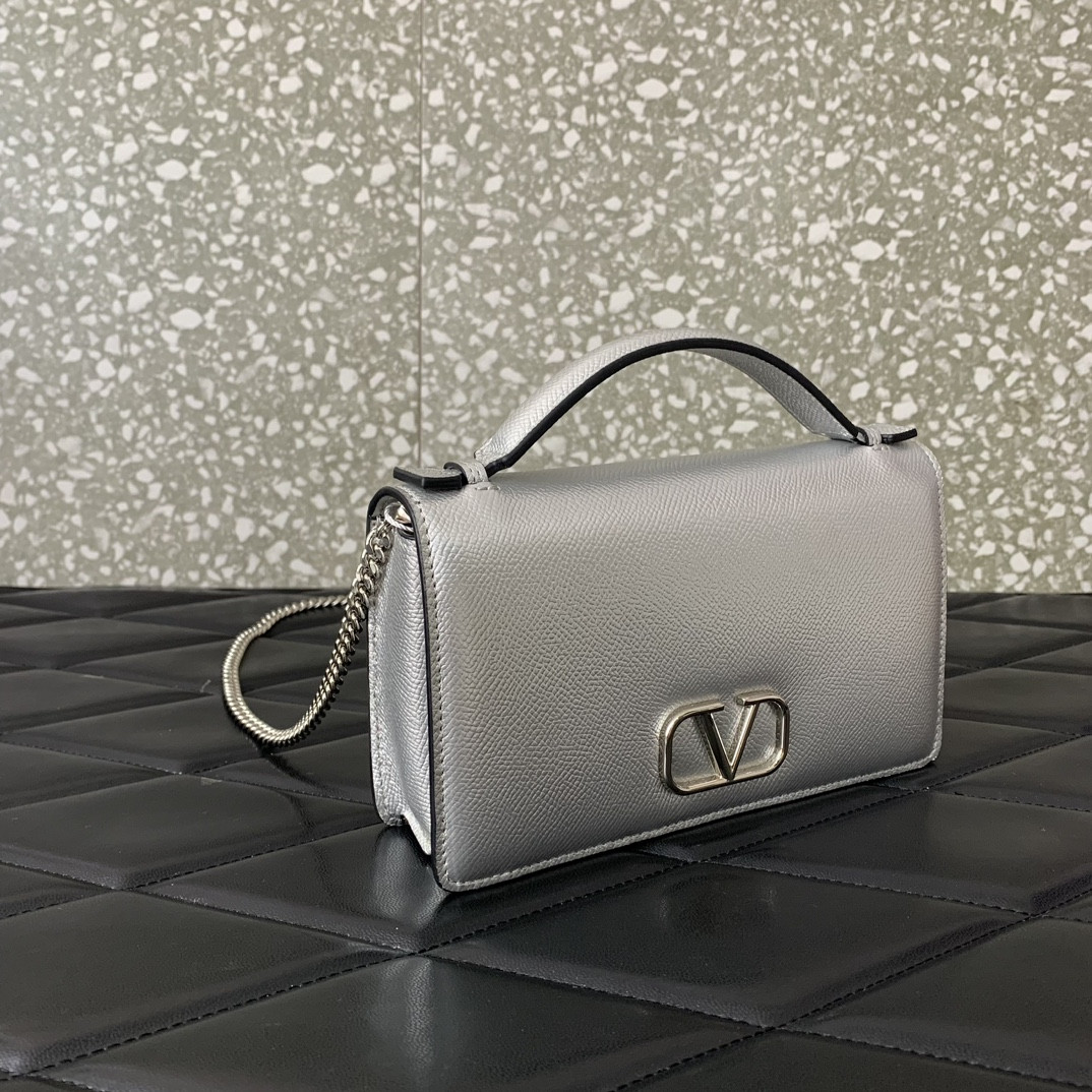 Va1e*ntin0 vlogo signature wallet with chain bag 19x11x4cm