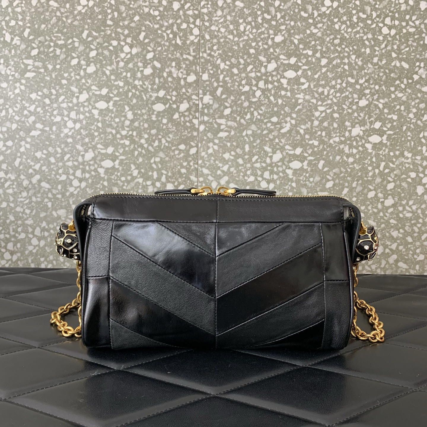 Va1e*ntin0 garavani panthea small shoulder bag 24x14x6cm