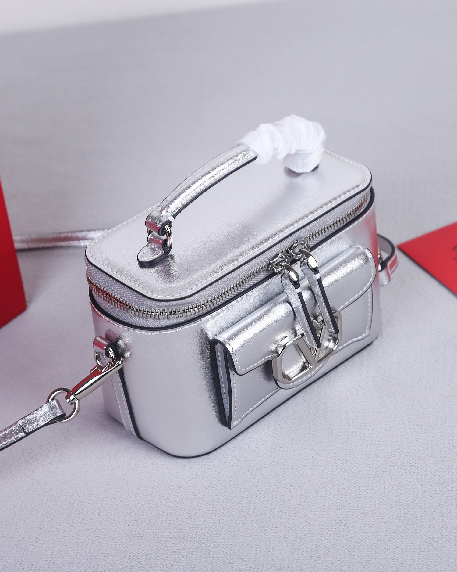 Va1e*ntin0 garavani locò metallic bag 16.5x10x7.5cm