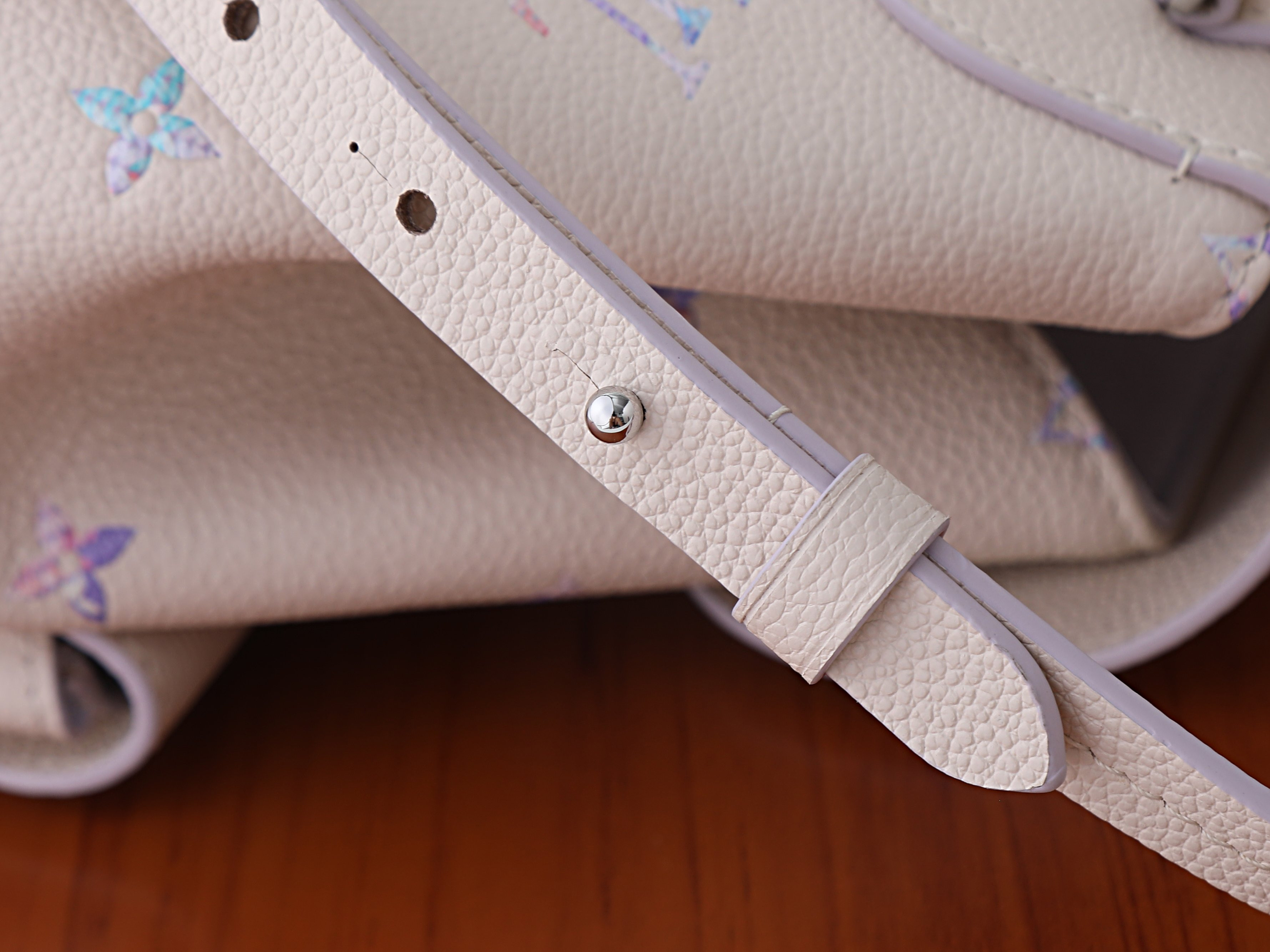 LV Backup Backpack M2A375 20x22x14cm