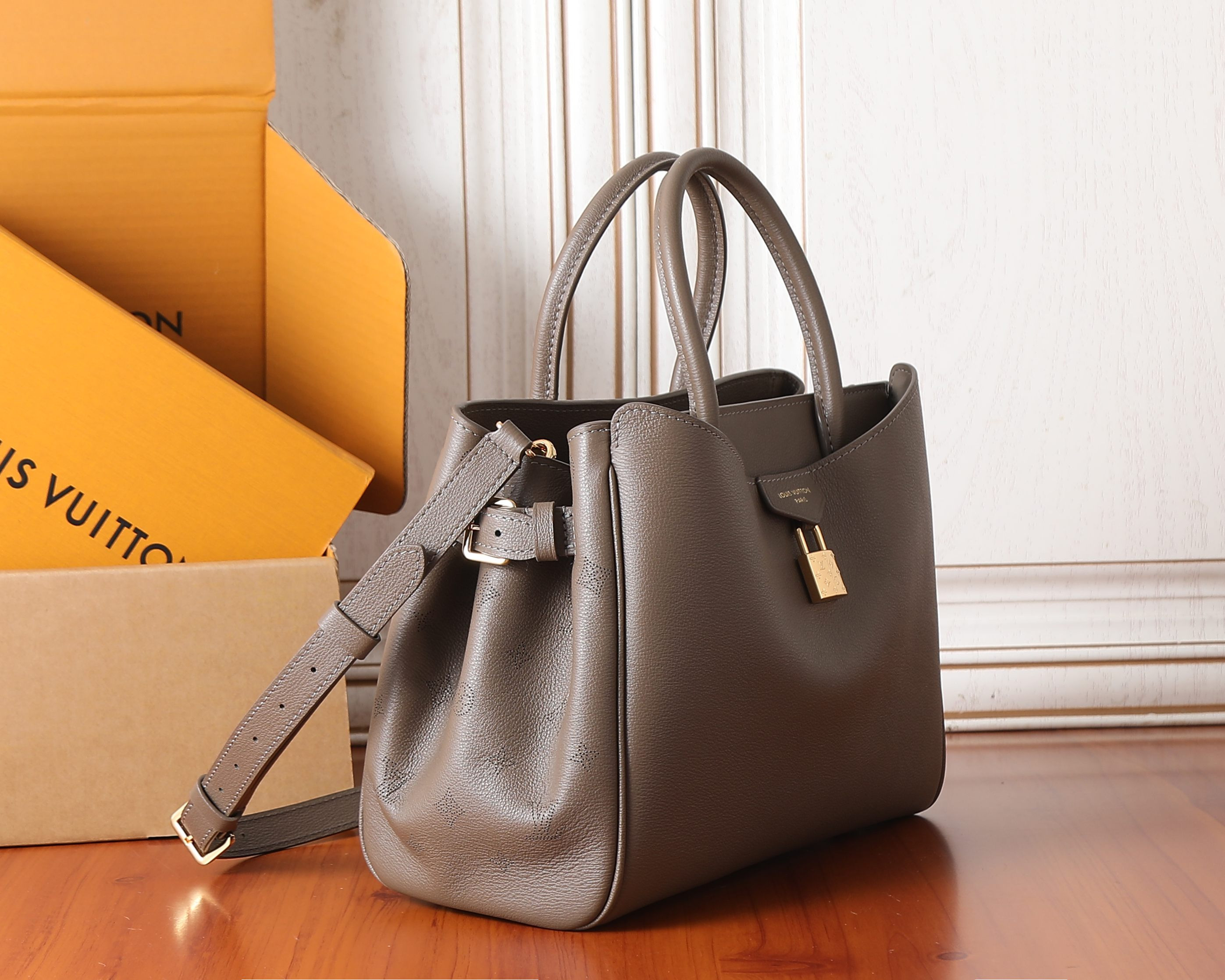 LV Vendome PM M27040 28.5x22x14.5cm