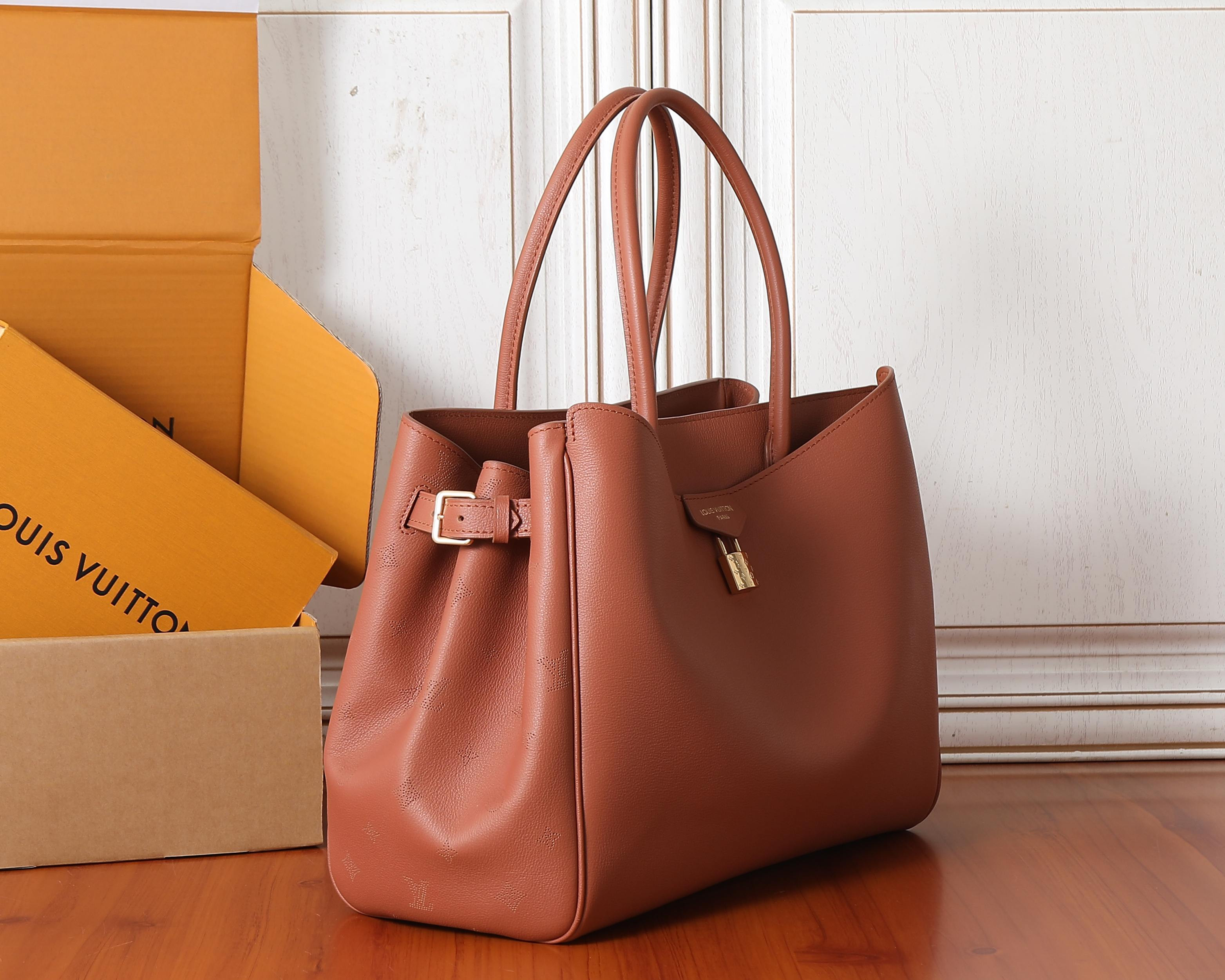 LV Vendome MM M26501 35.5x28x17cm
