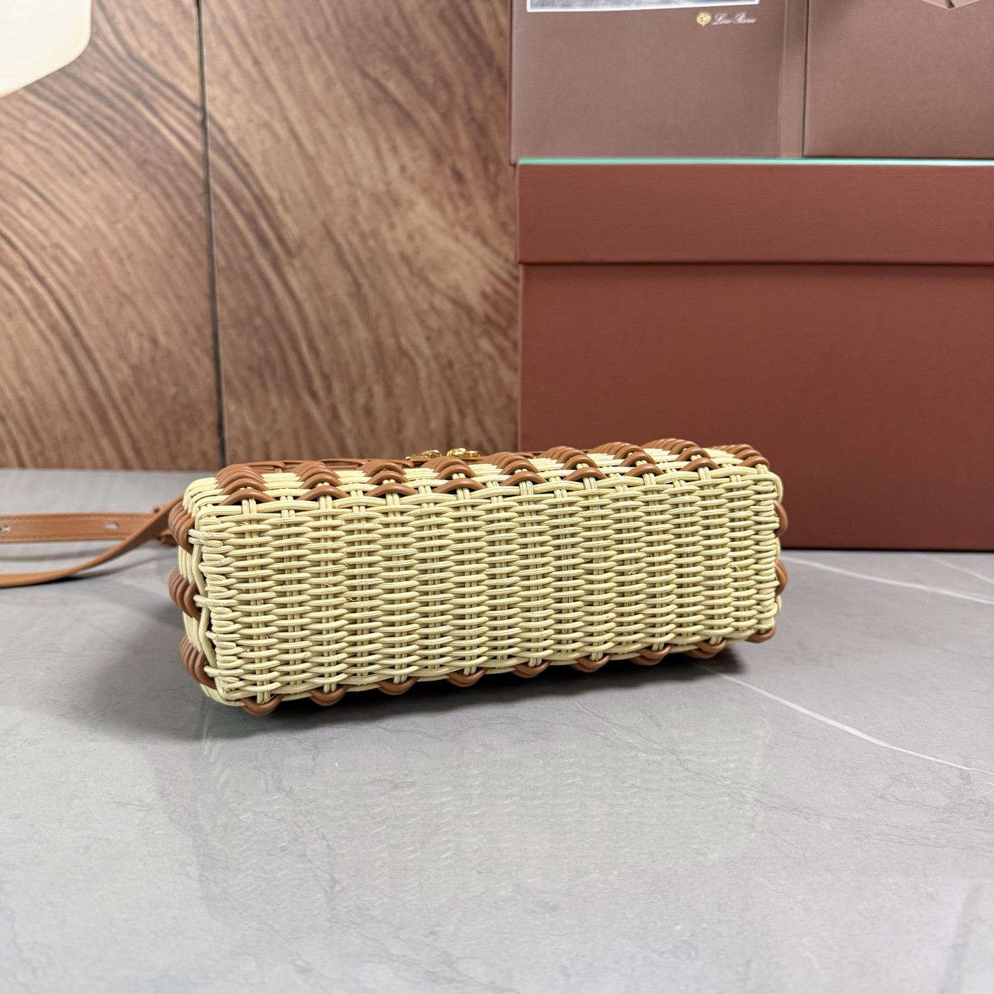 L**o p*ana extra pocket l19 east-west wicker 19x12x7cm