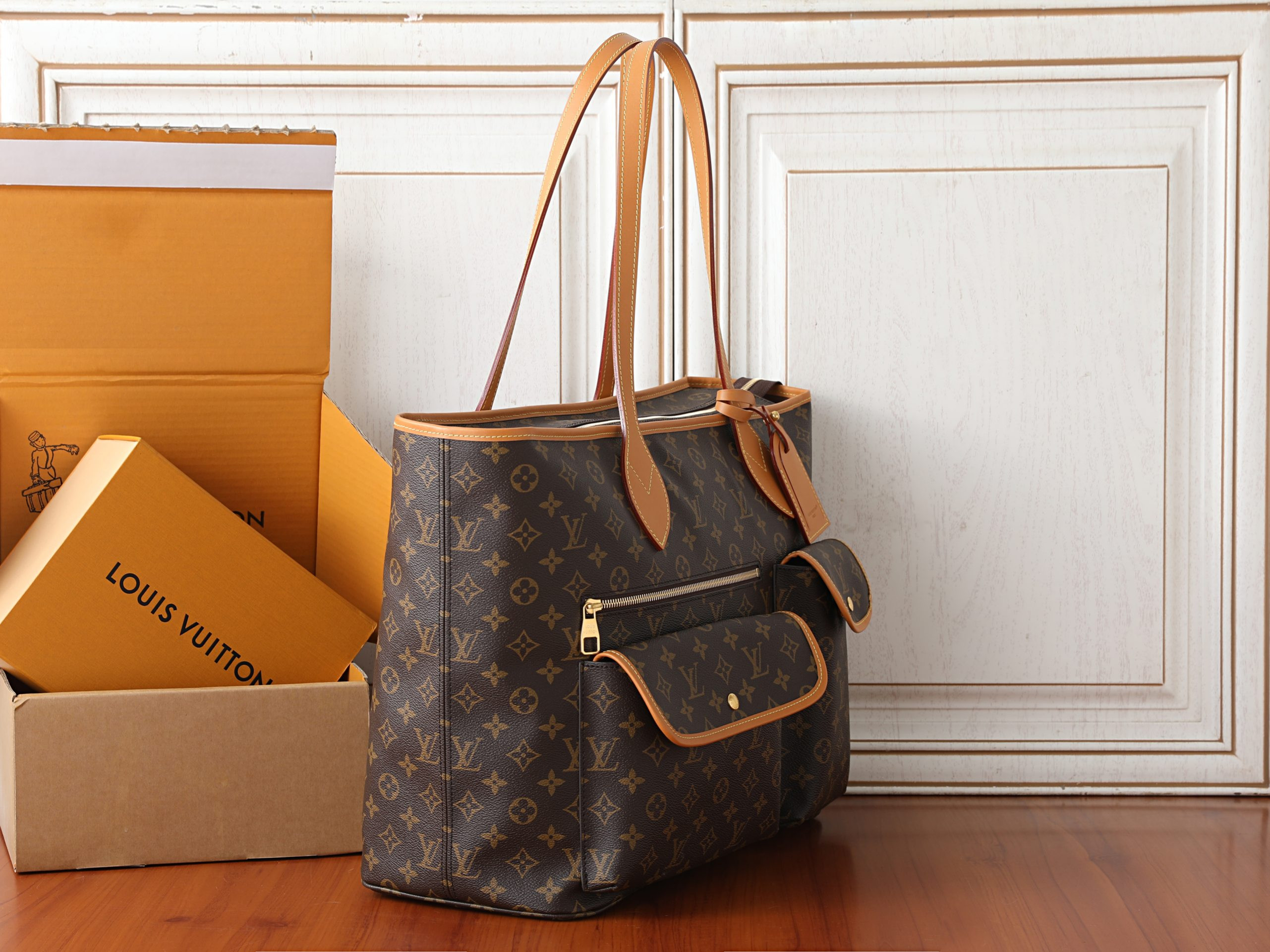 LV Nevereverfull Cargo M2A617 38x60x28cm