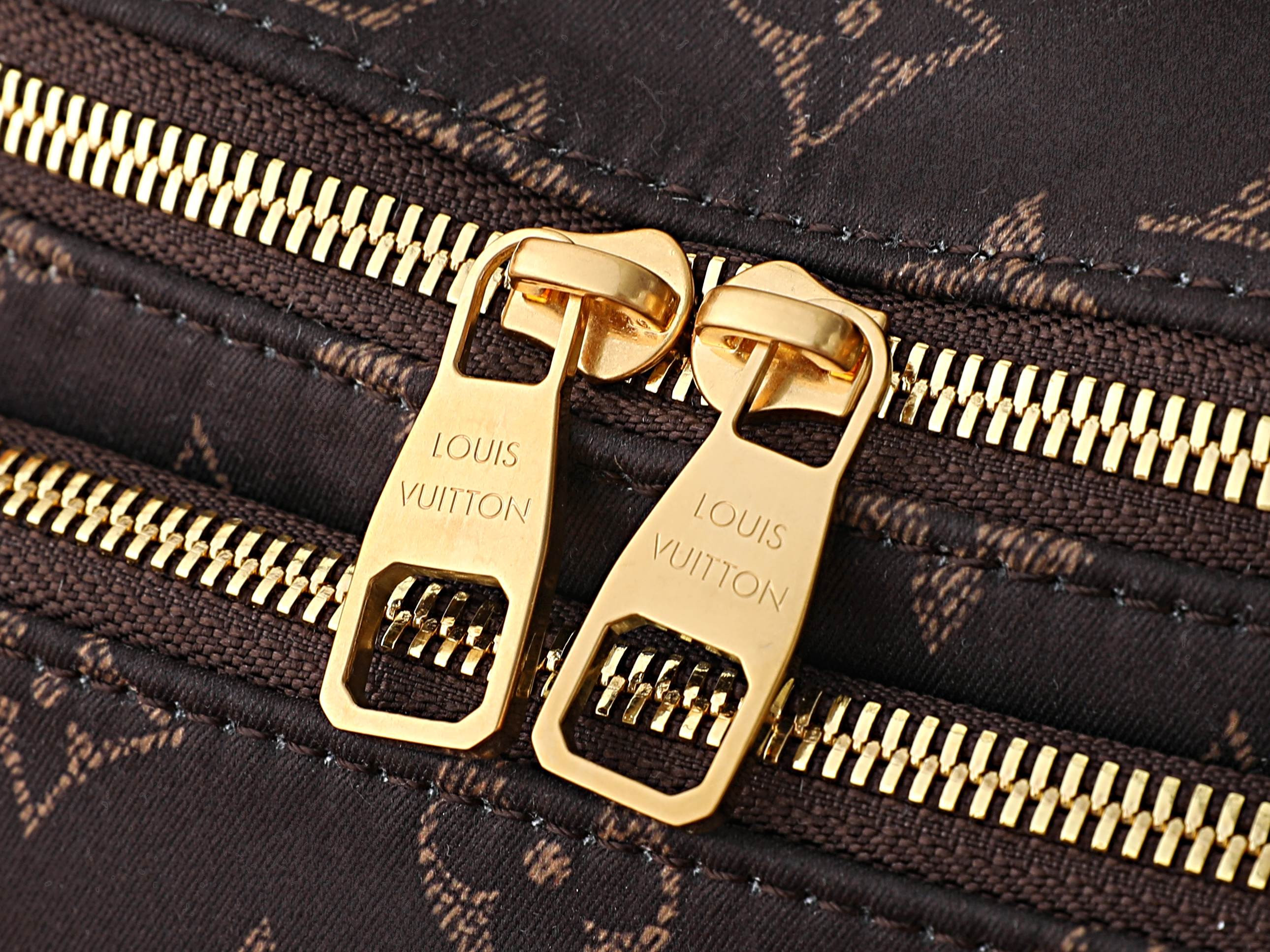 lv rush bumbag l0*is V*t0n silk tech m2a452 30x15x8cm