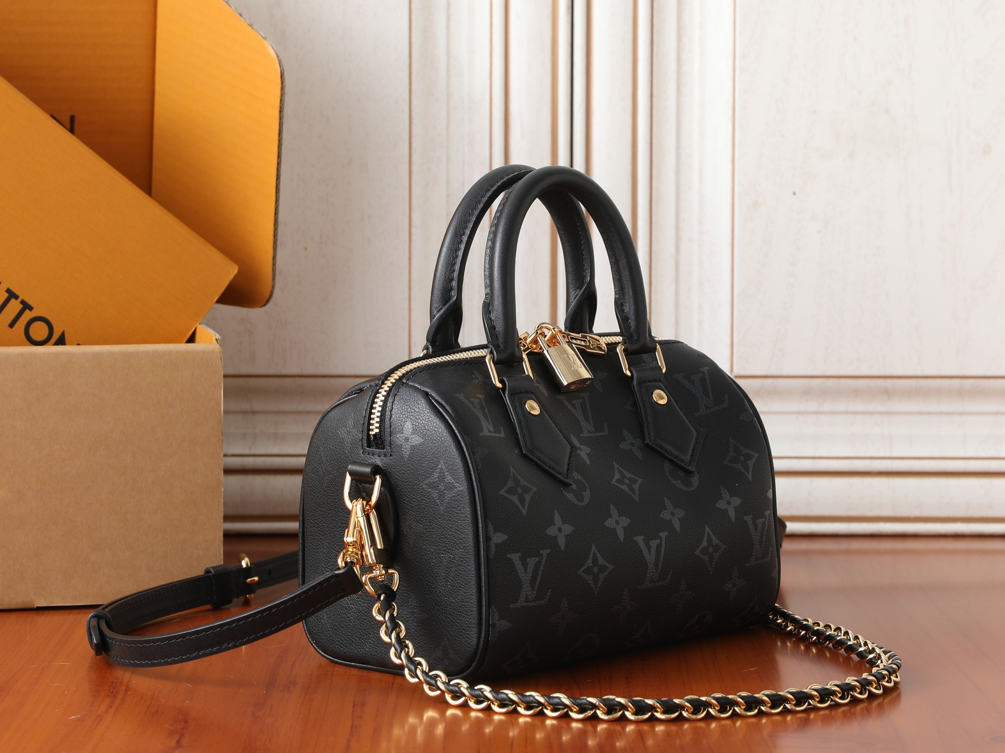LV Speedy Bandoulière 20 M3A079 20.5x13.5x12cm