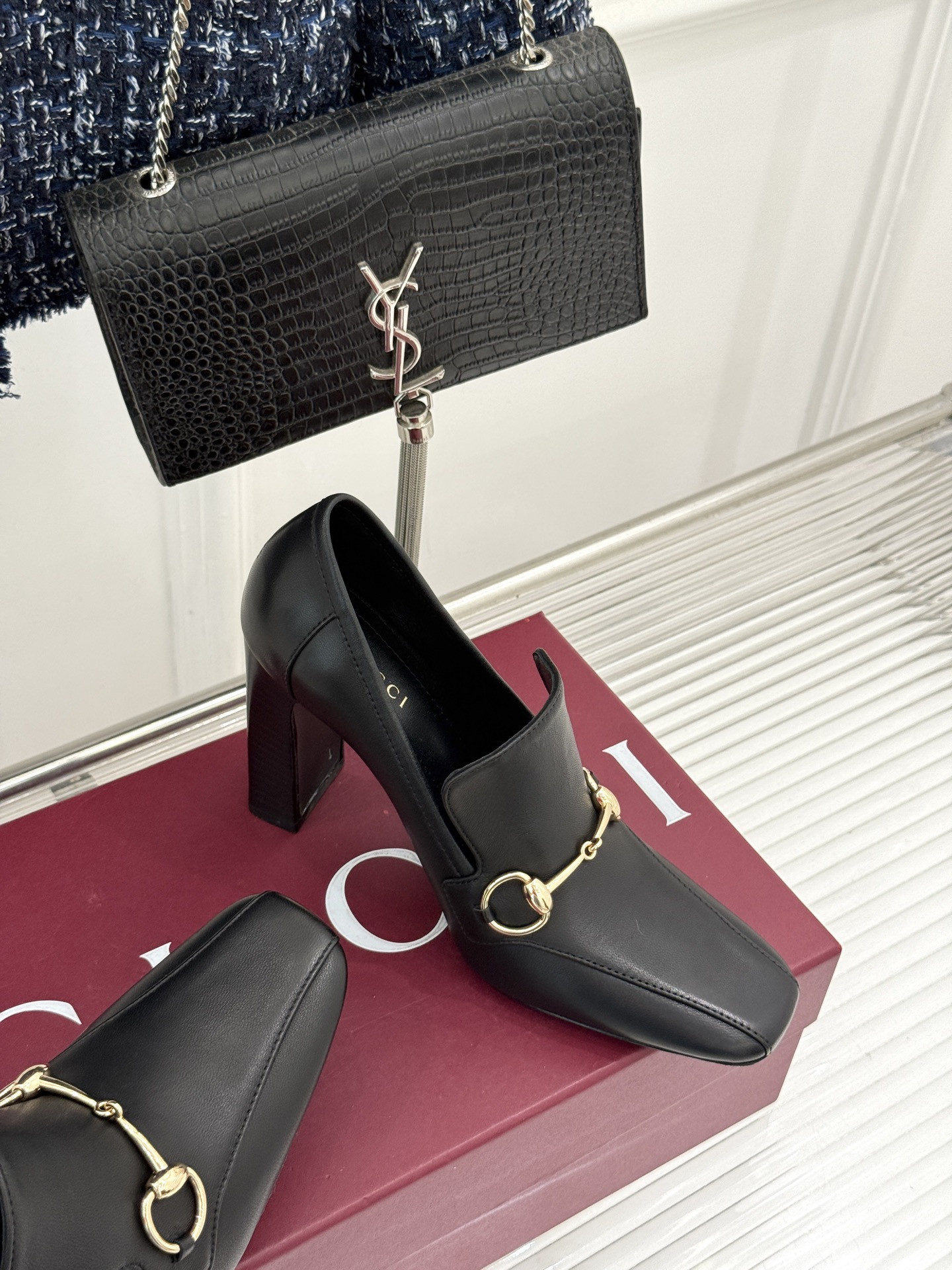 ua G*u*i loafers