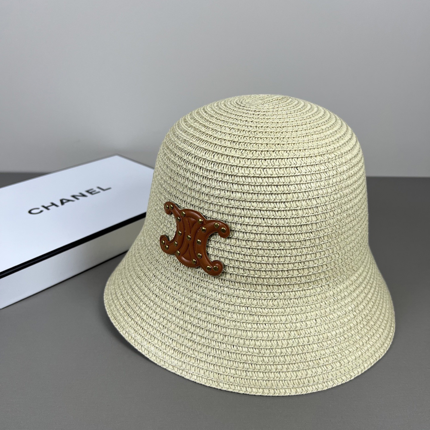 Ce**e straw hat
