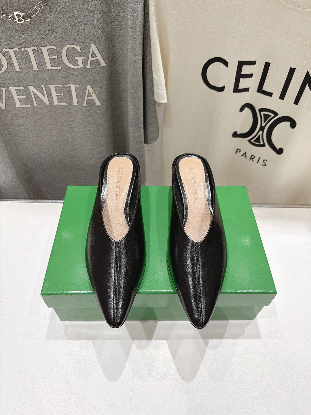 ua bo*te*ga Ve*ne*ta vesta mule pump 4cm heel